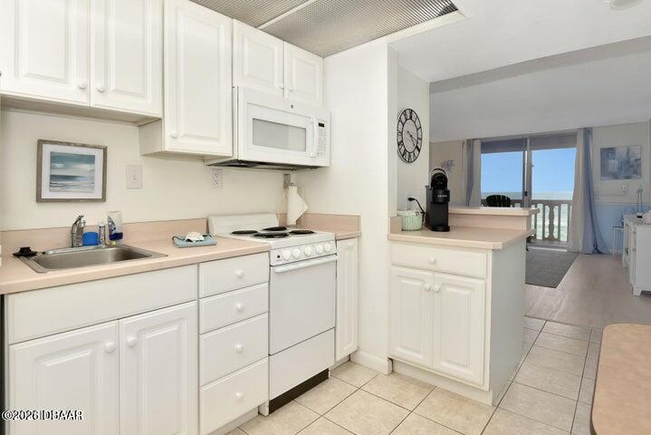 1575 Ocean Shore Boulevard 304