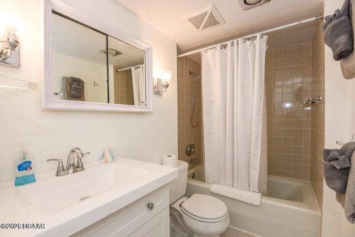 1575 Ocean Shore Boulevard 304