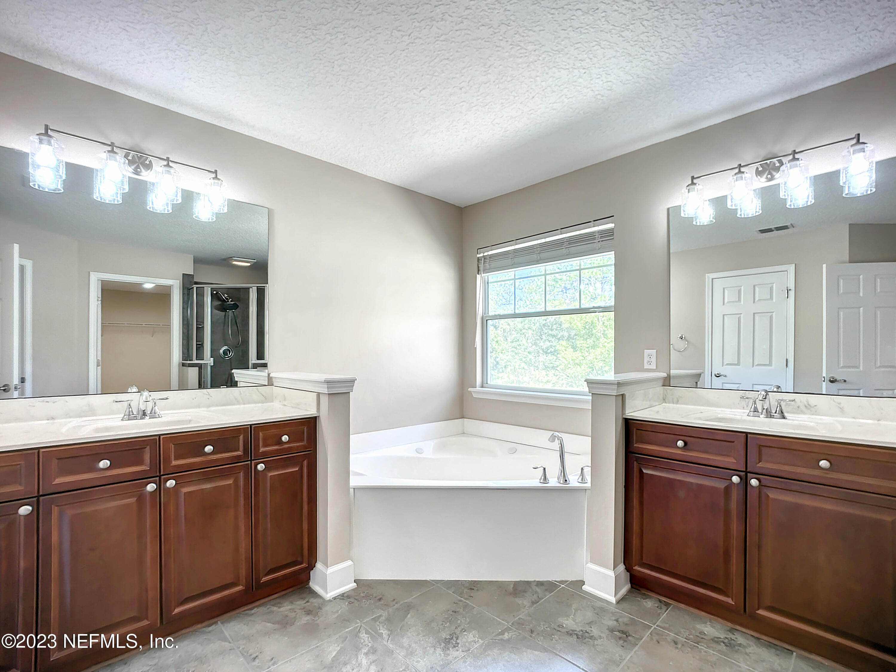 12217 LAVENHORN Road