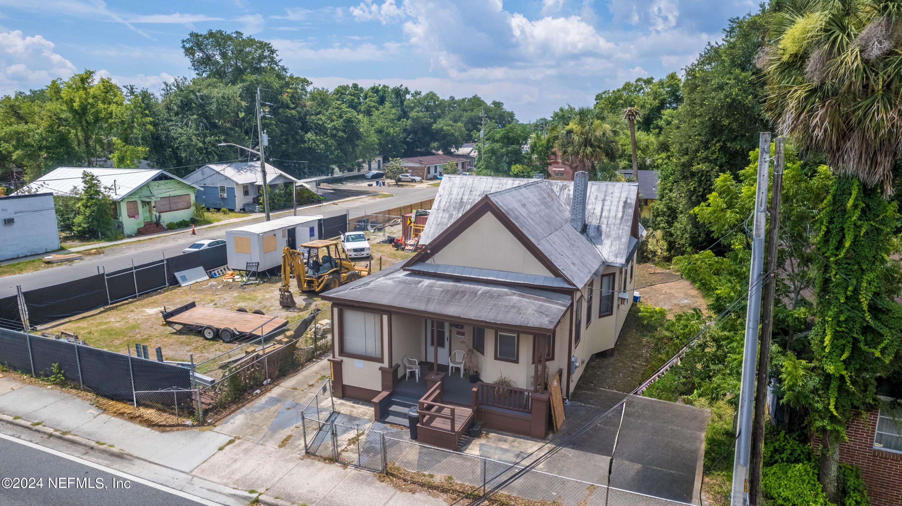 1410 KINGS Road
