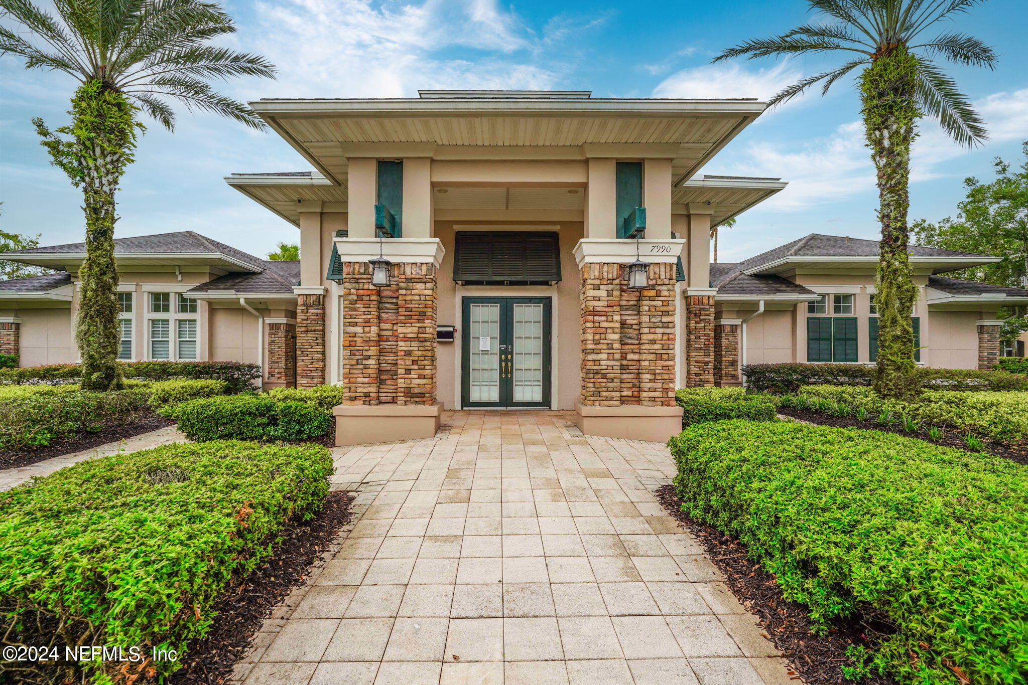 7990 BAYMEADOWS Road E, 1028