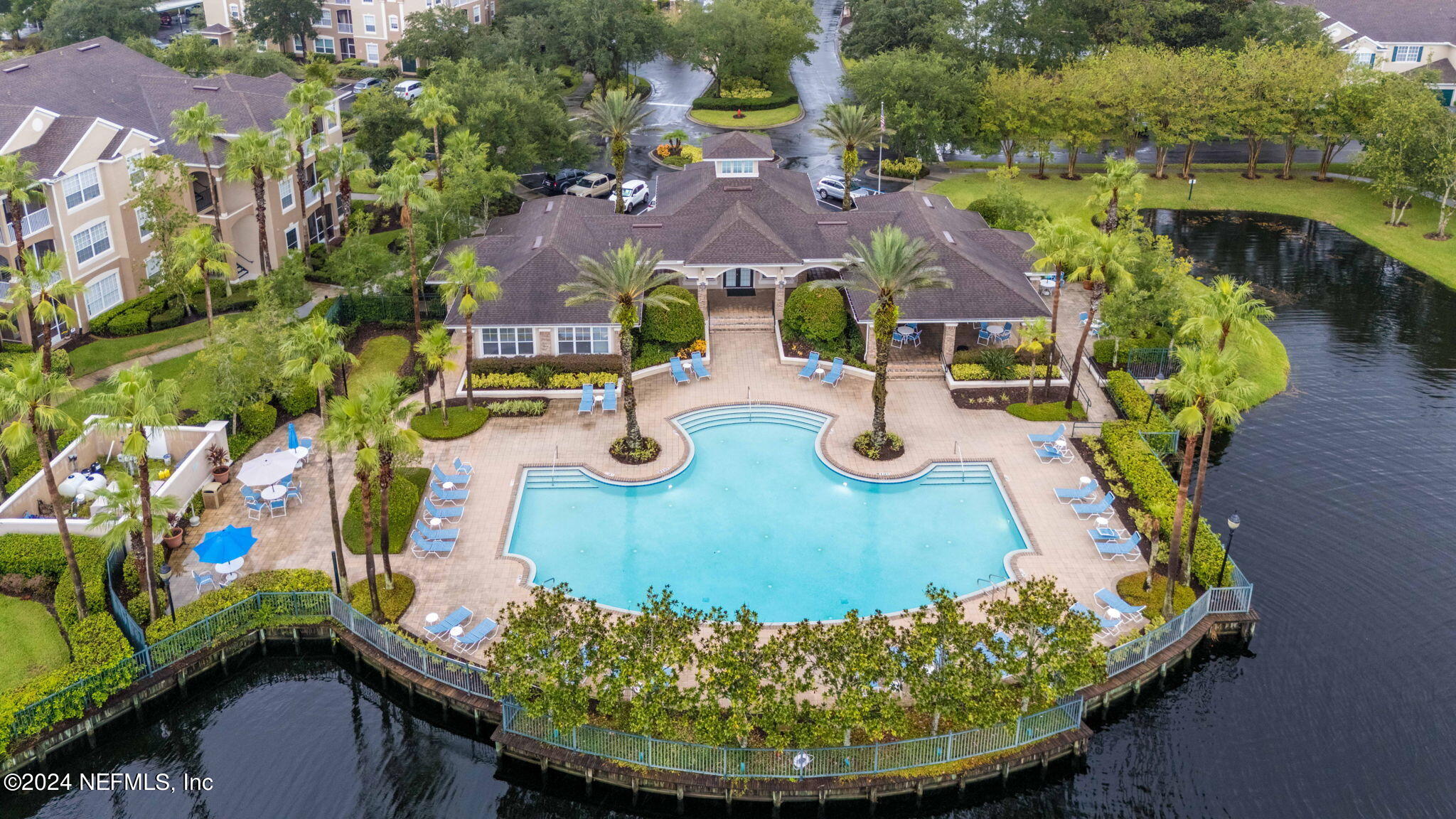 7990 BAYMEADOWS Road E, 1028