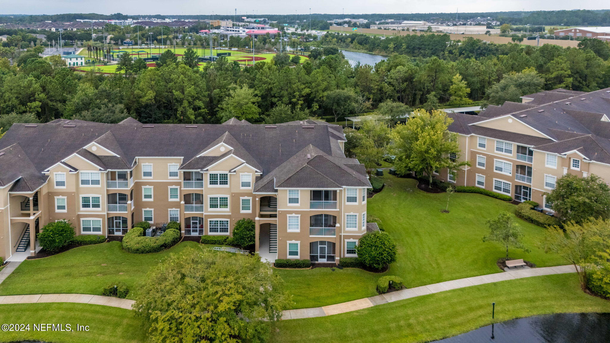 7990 BAYMEADOWS Road E, 1028