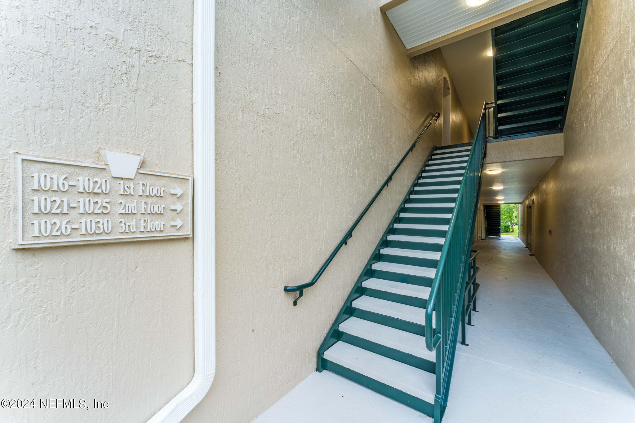 7990 BAYMEADOWS Road E, 1028