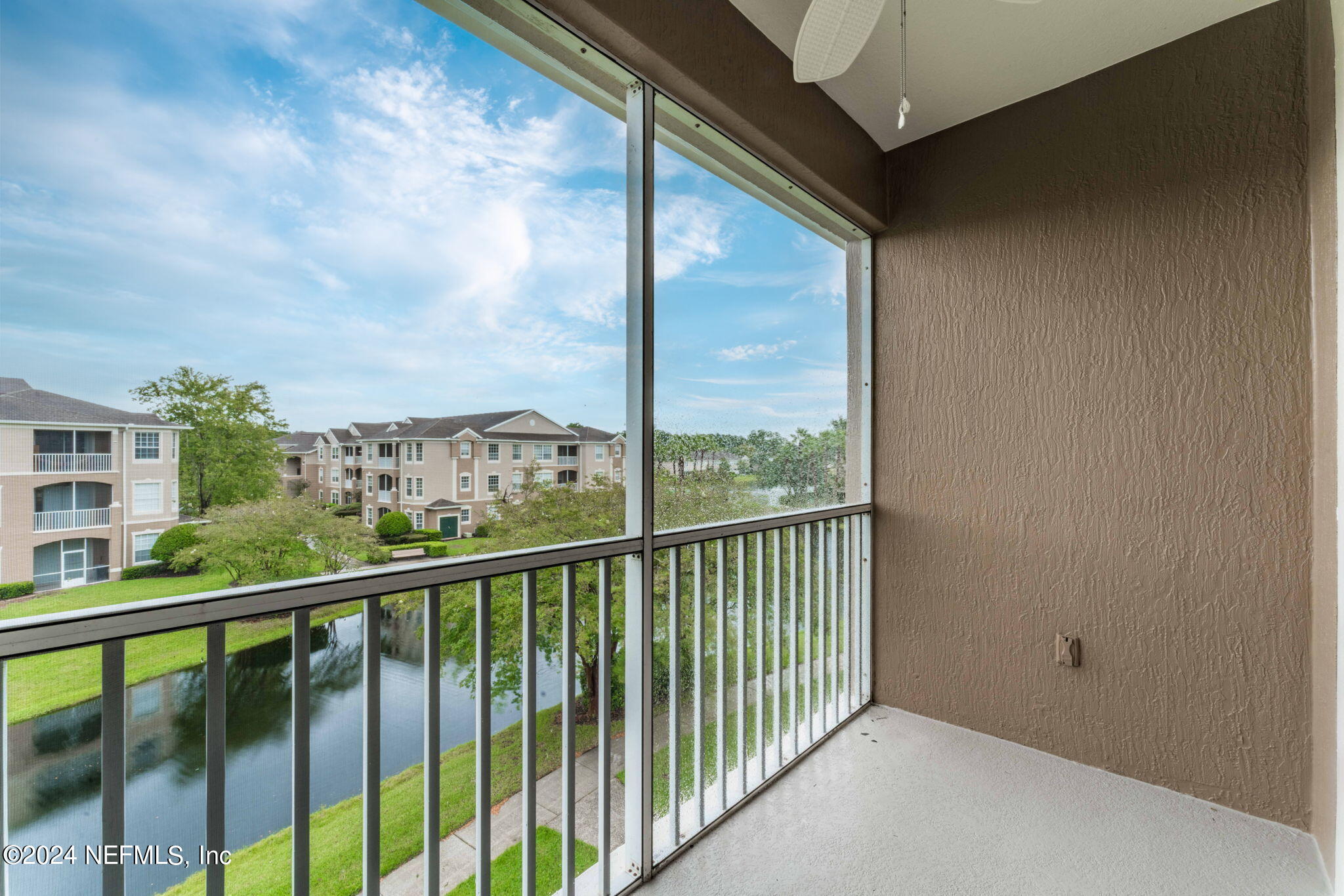 7990 BAYMEADOWS Road E, 1028