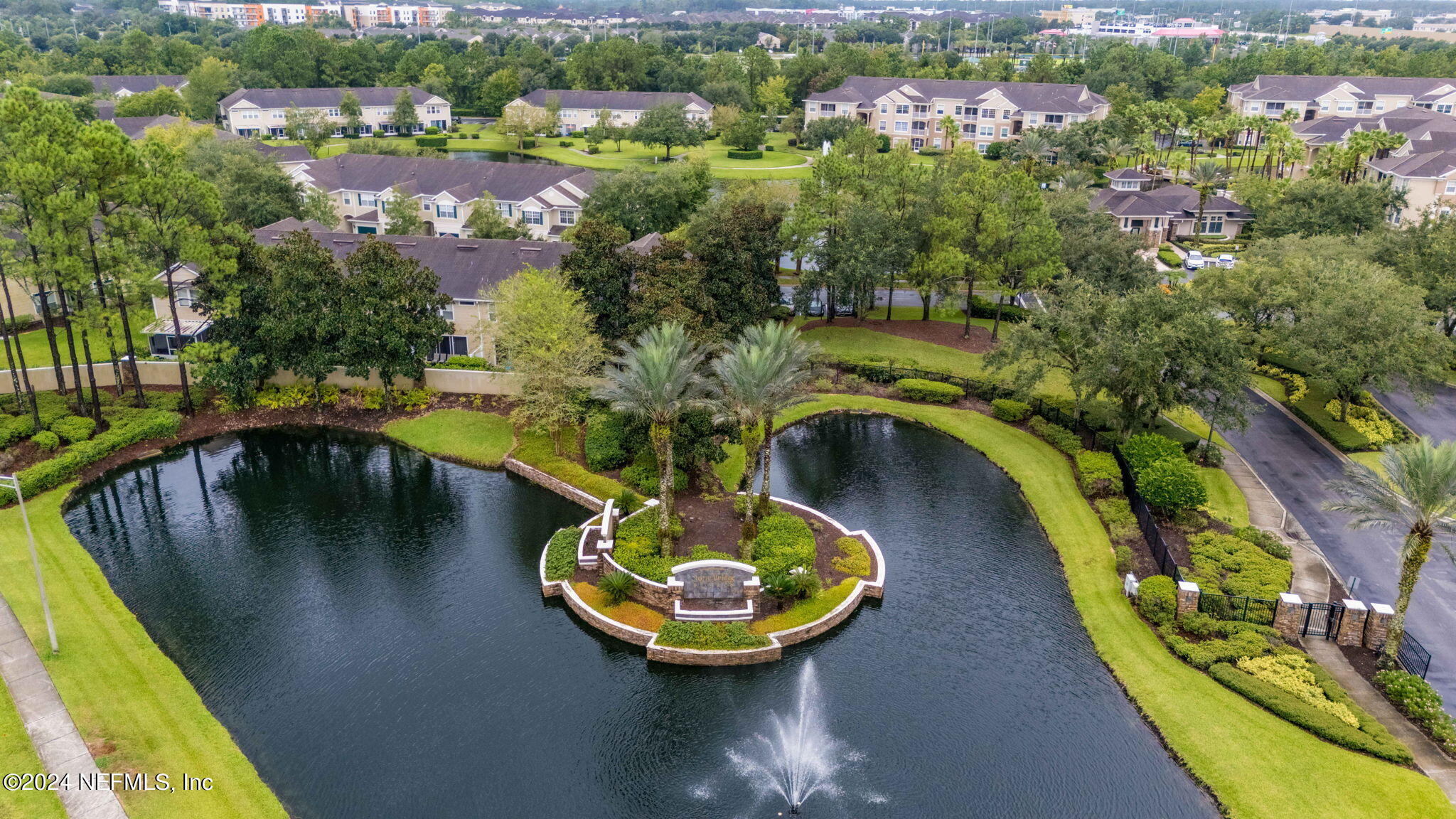 7990 BAYMEADOWS Road E, 1028