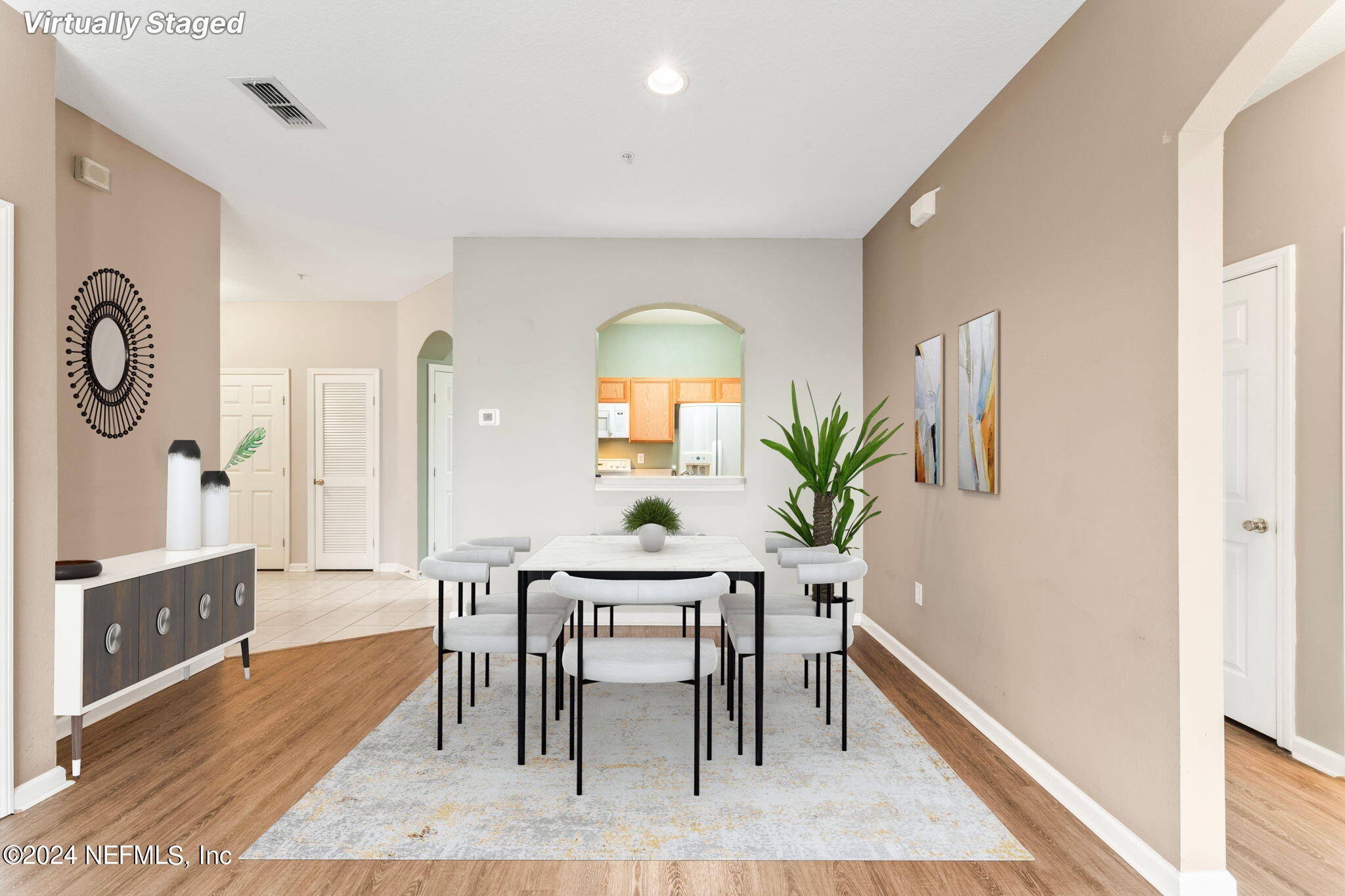 7990 BAYMEADOWS Road E, 1028