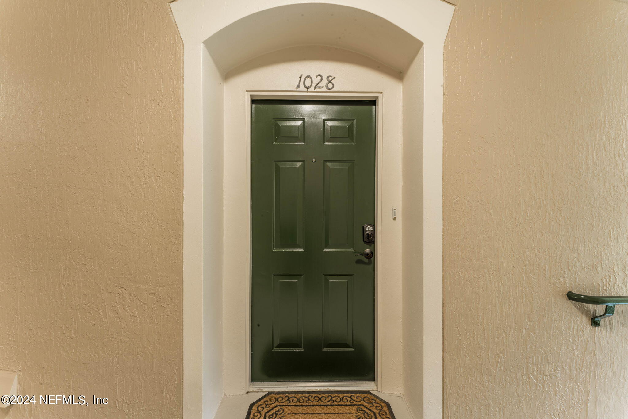 7990 BAYMEADOWS Road E, 1028