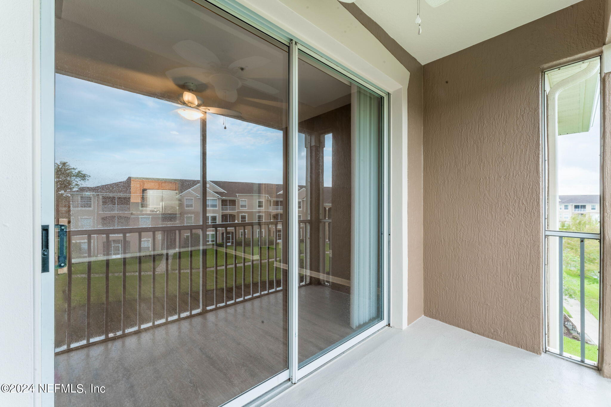 7990 BAYMEADOWS Road E, 1028