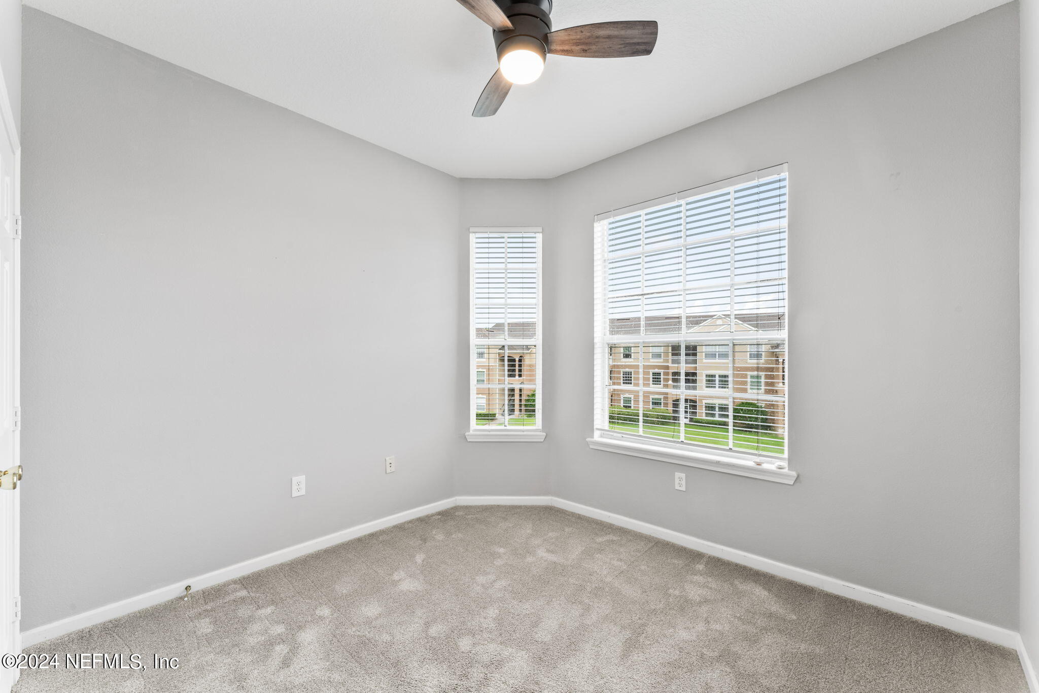 7990 BAYMEADOWS Road E, 1028