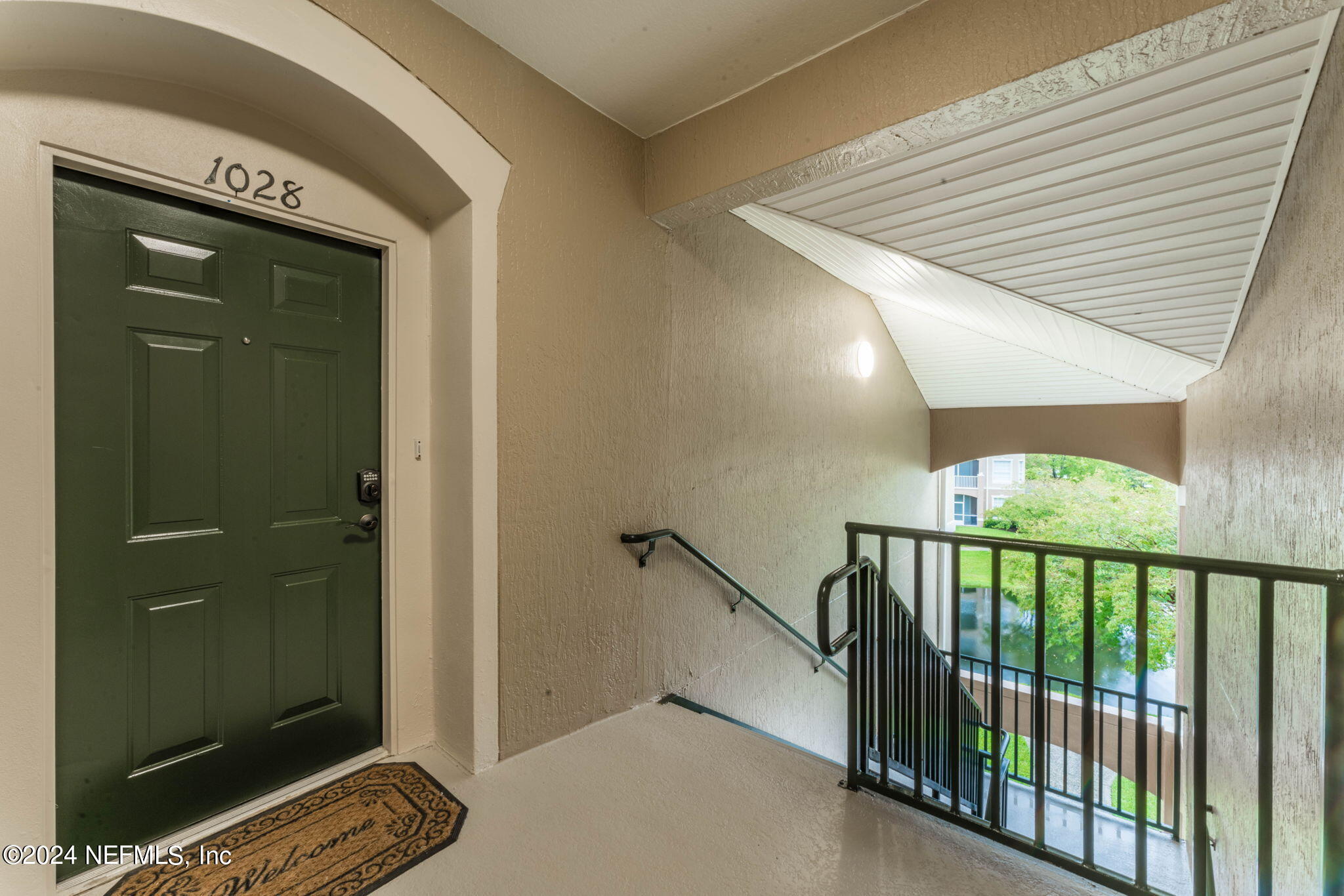 7990 BAYMEADOWS Road E, 1028