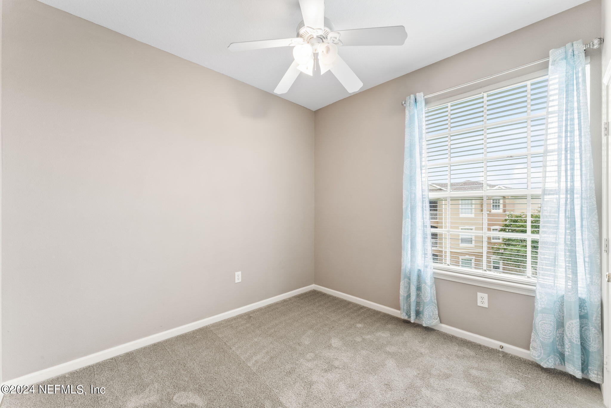 7990 BAYMEADOWS Road E, 1028