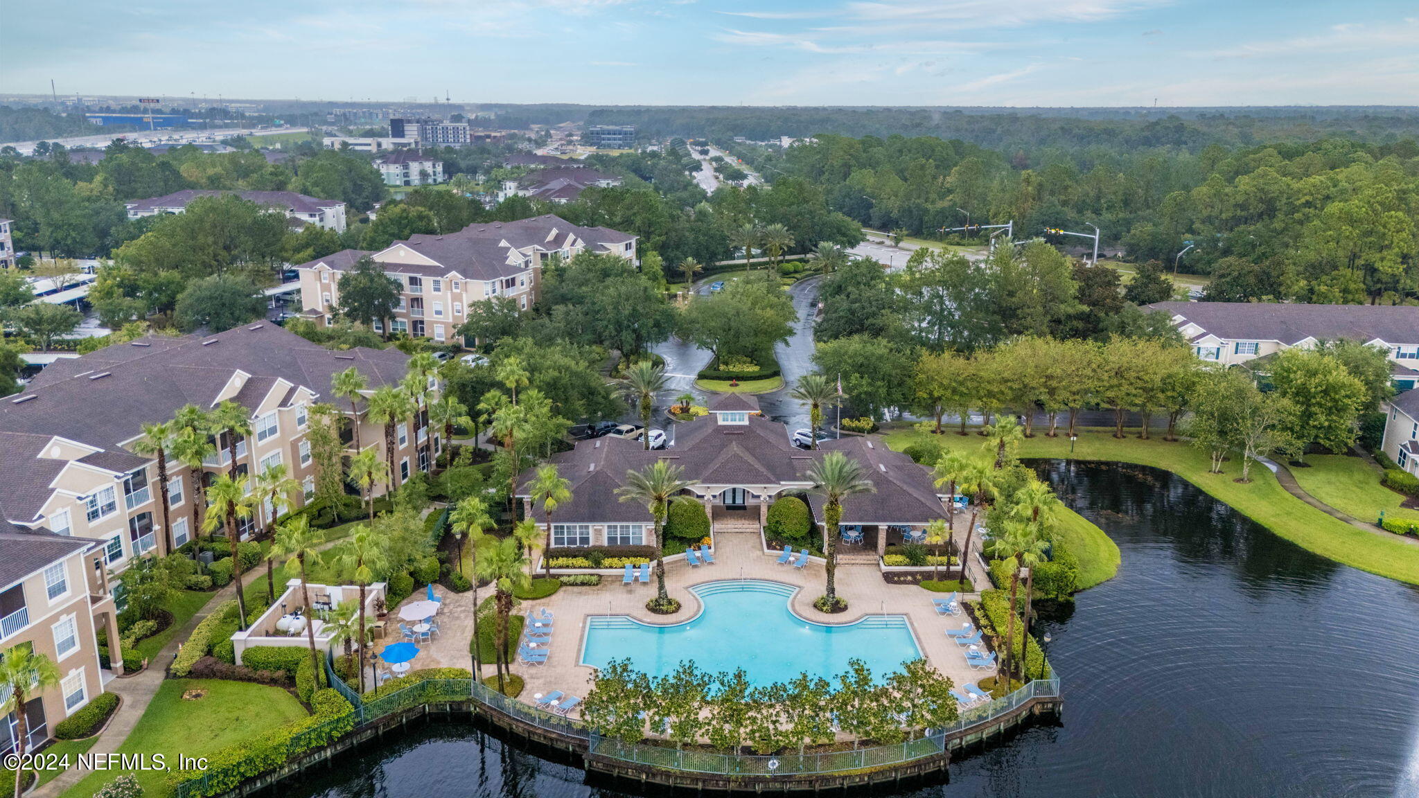 7990 BAYMEADOWS Road E, 1028