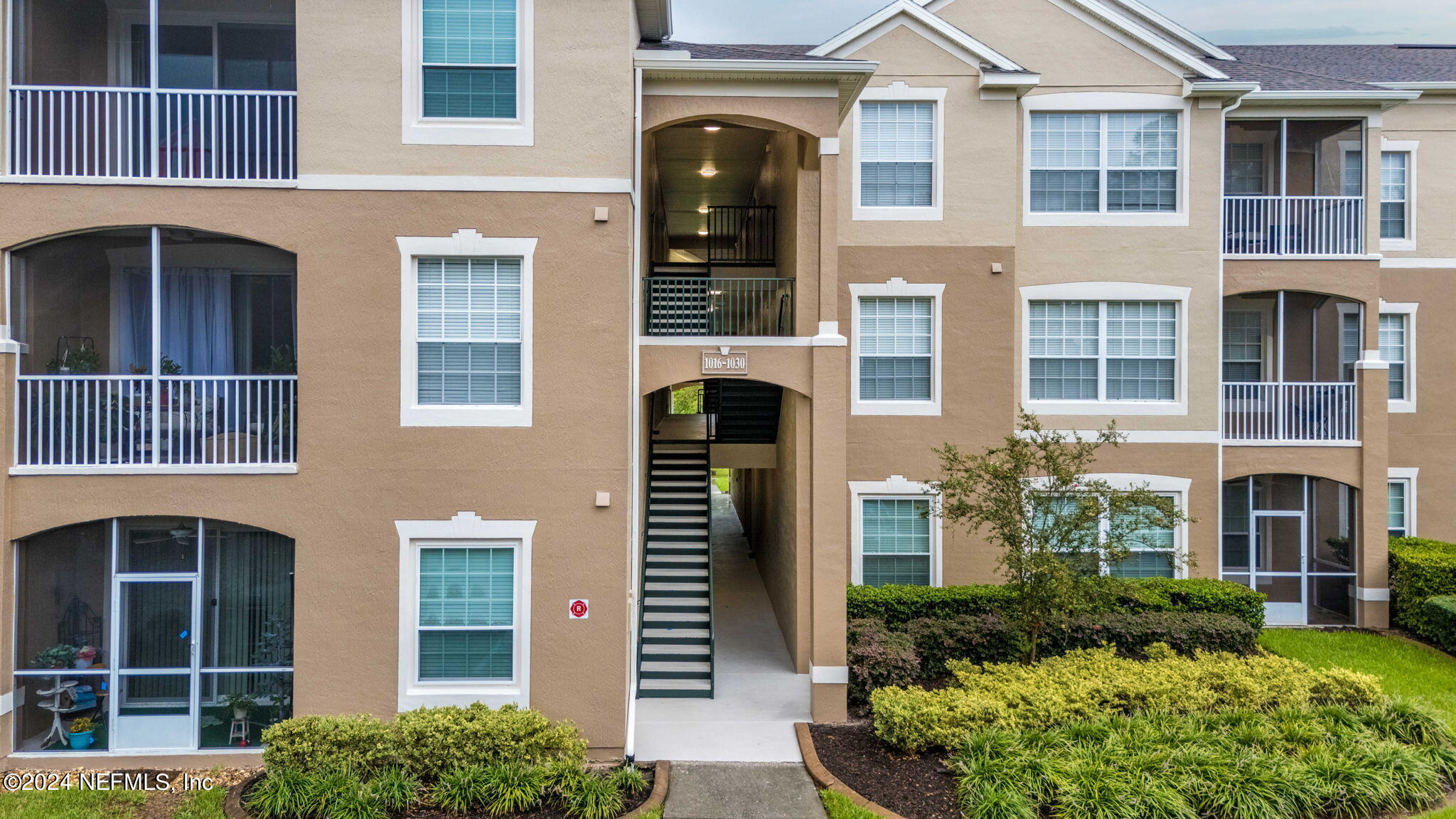 7990 BAYMEADOWS Road E, 1028