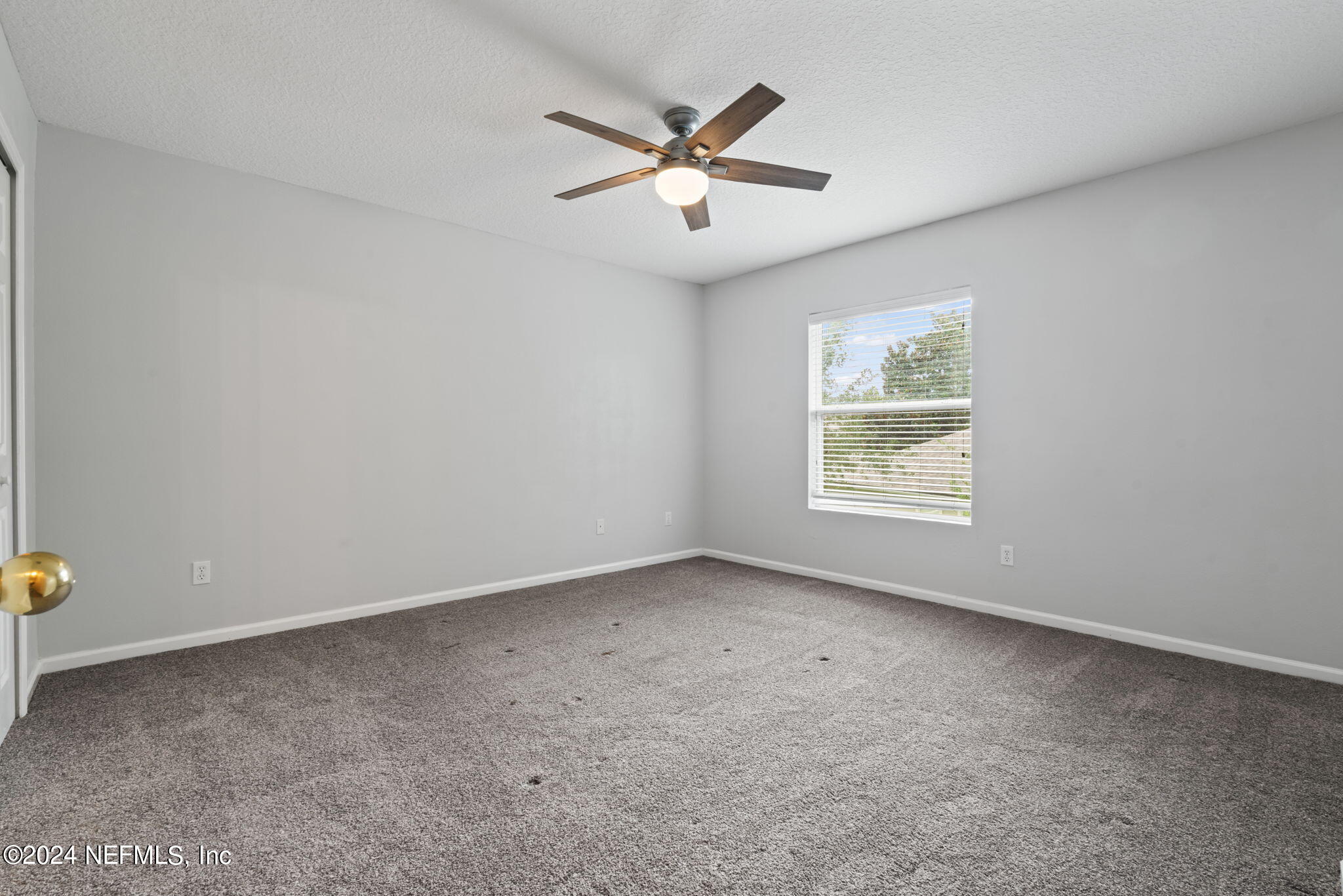 1590 VINELAND Circle, UNIT B