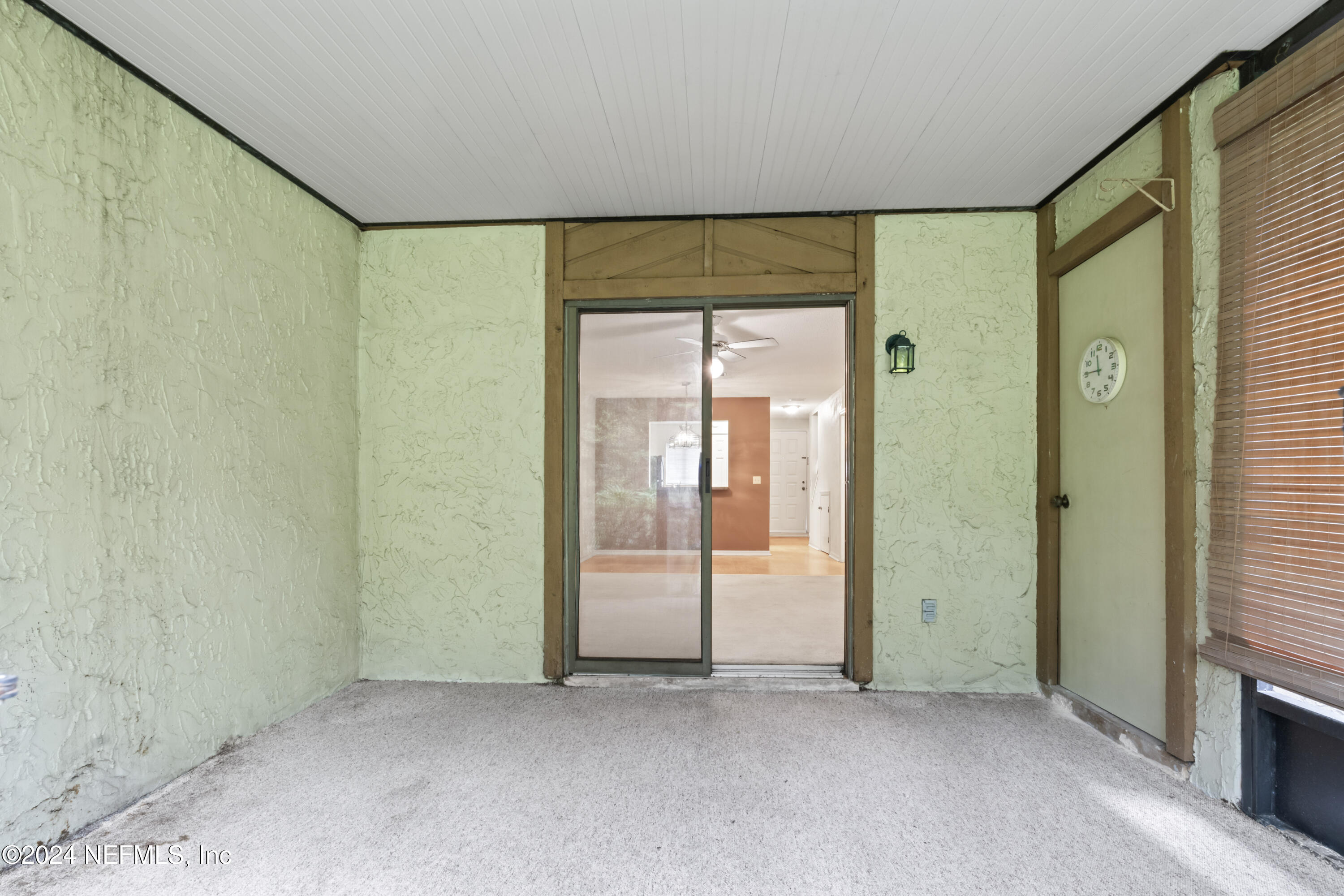 85 DEBARRY Avenue, 1064