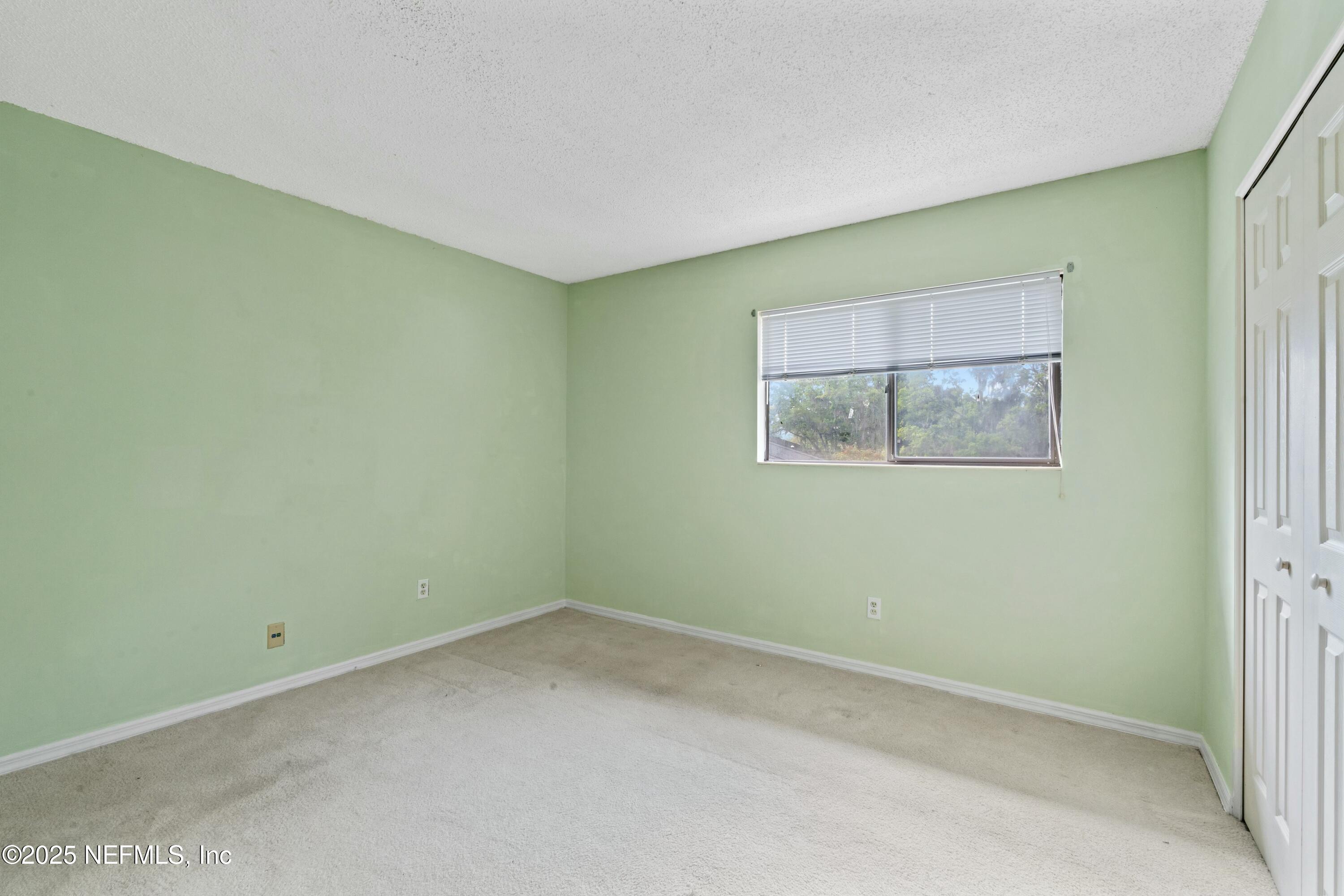 85 DEBARRY Avenue, 1064