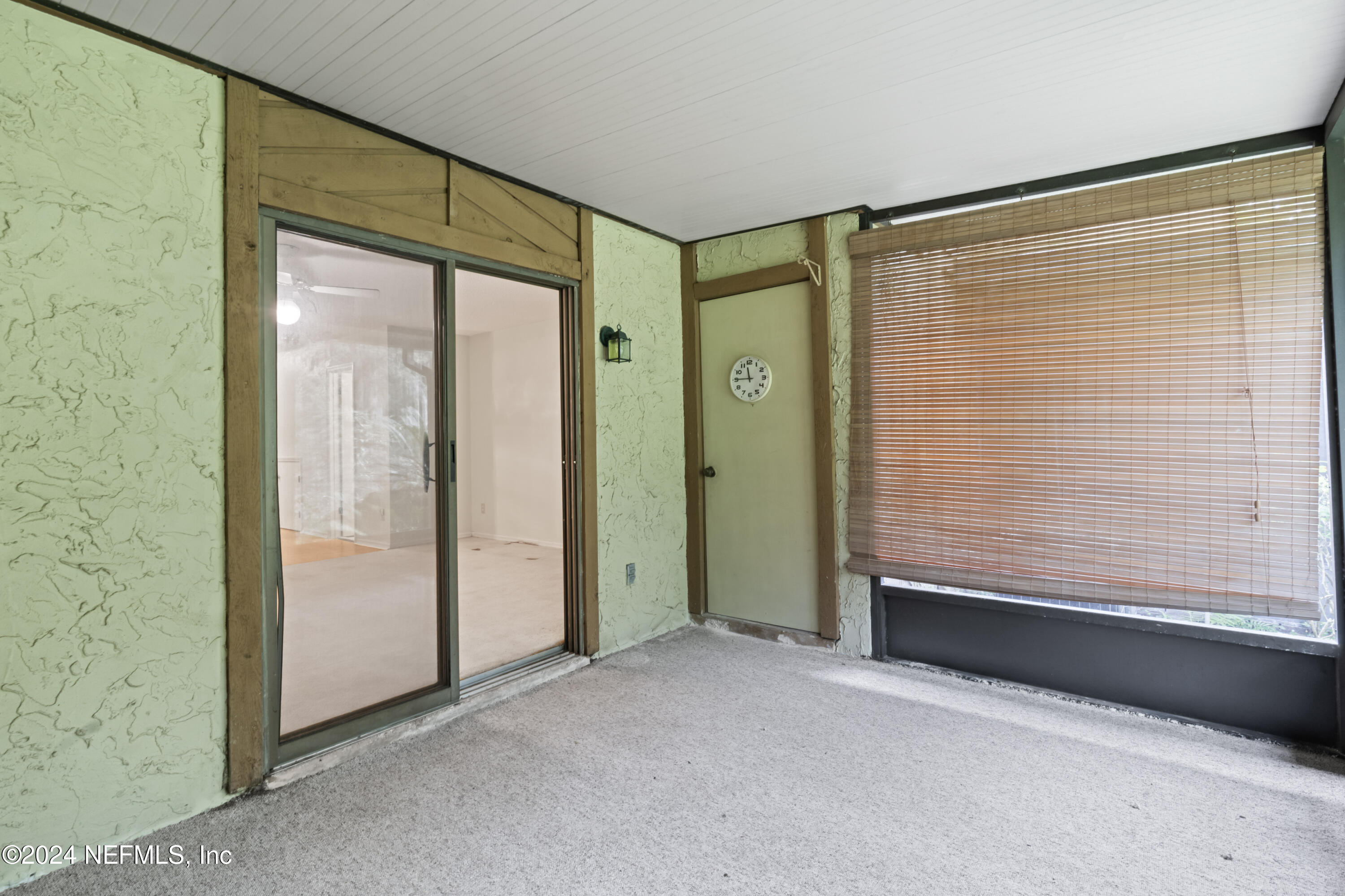 85 DEBARRY Avenue, 1064