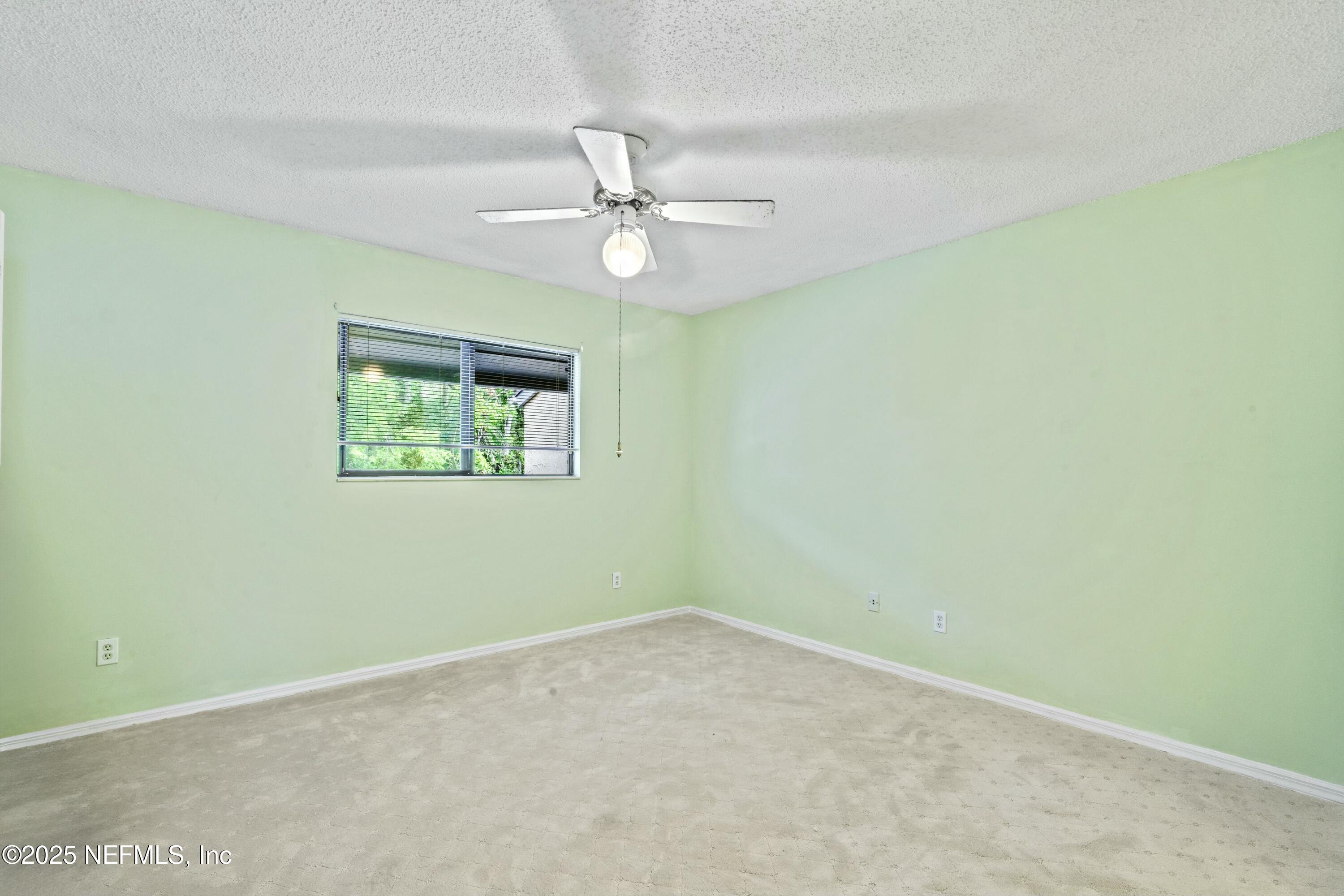 85 DEBARRY Avenue, 1064