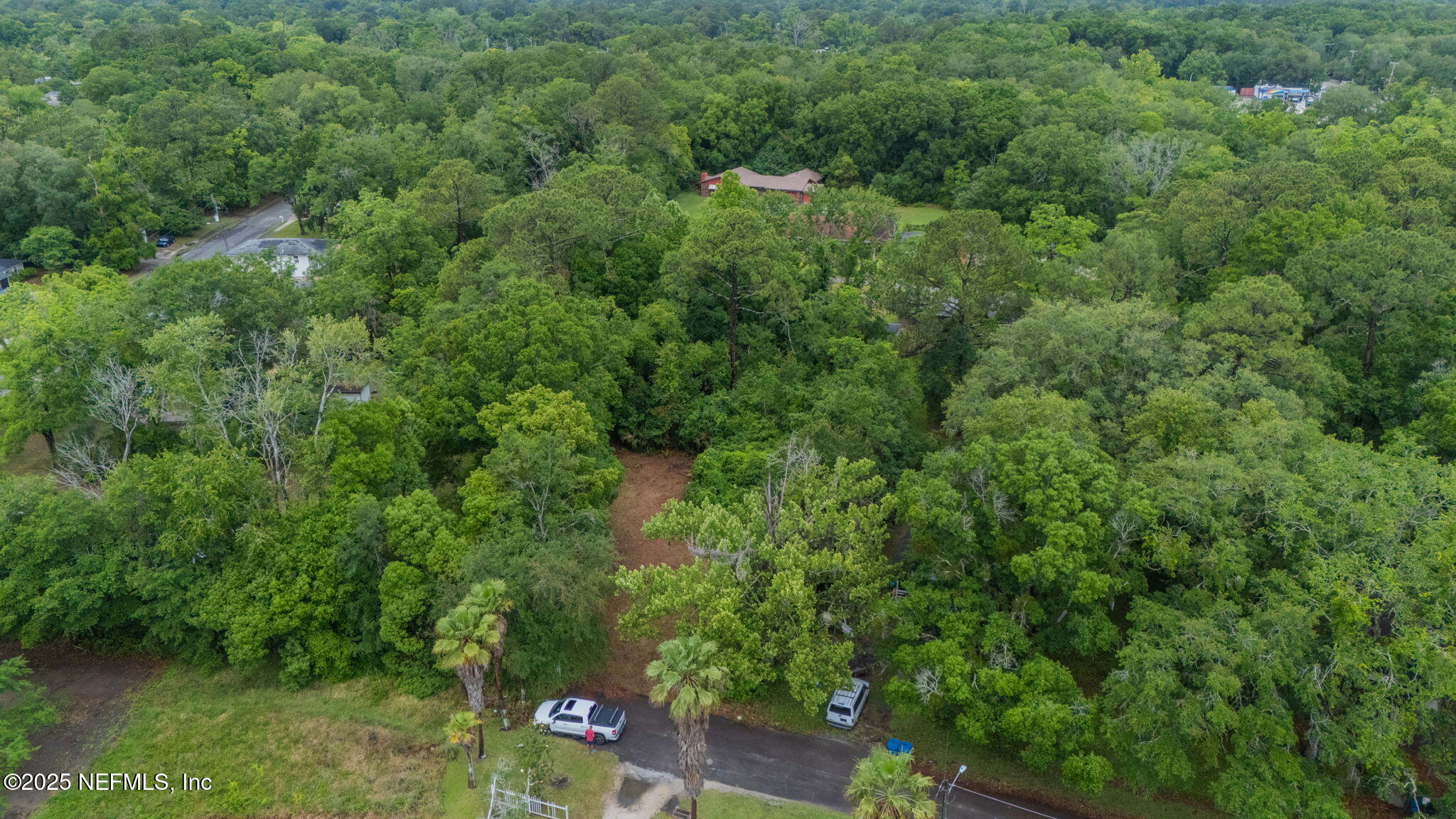 1933 LENTIE Road