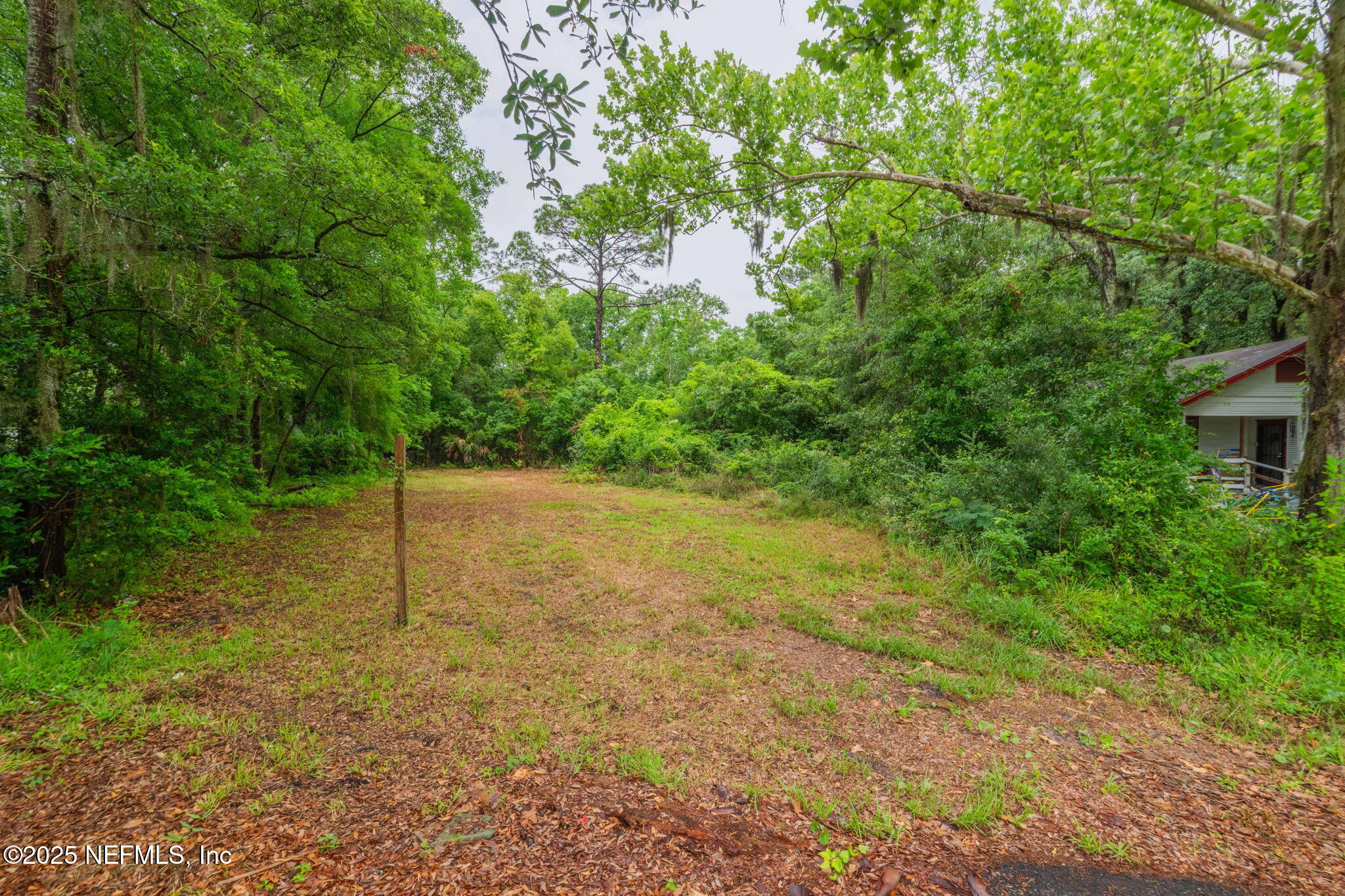 1933 LENTIE Road