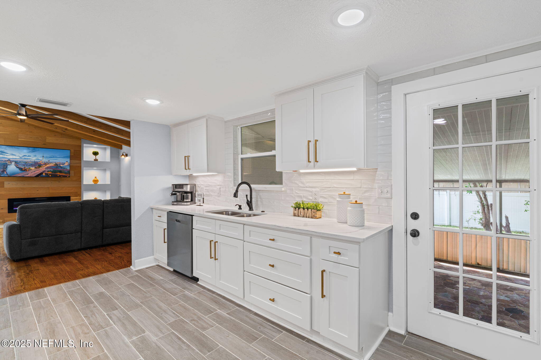 7955 SAN JOSE Boulevard