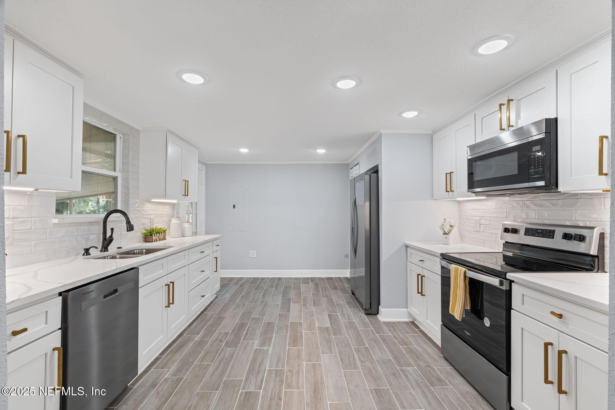 7955 SAN JOSE Boulevard