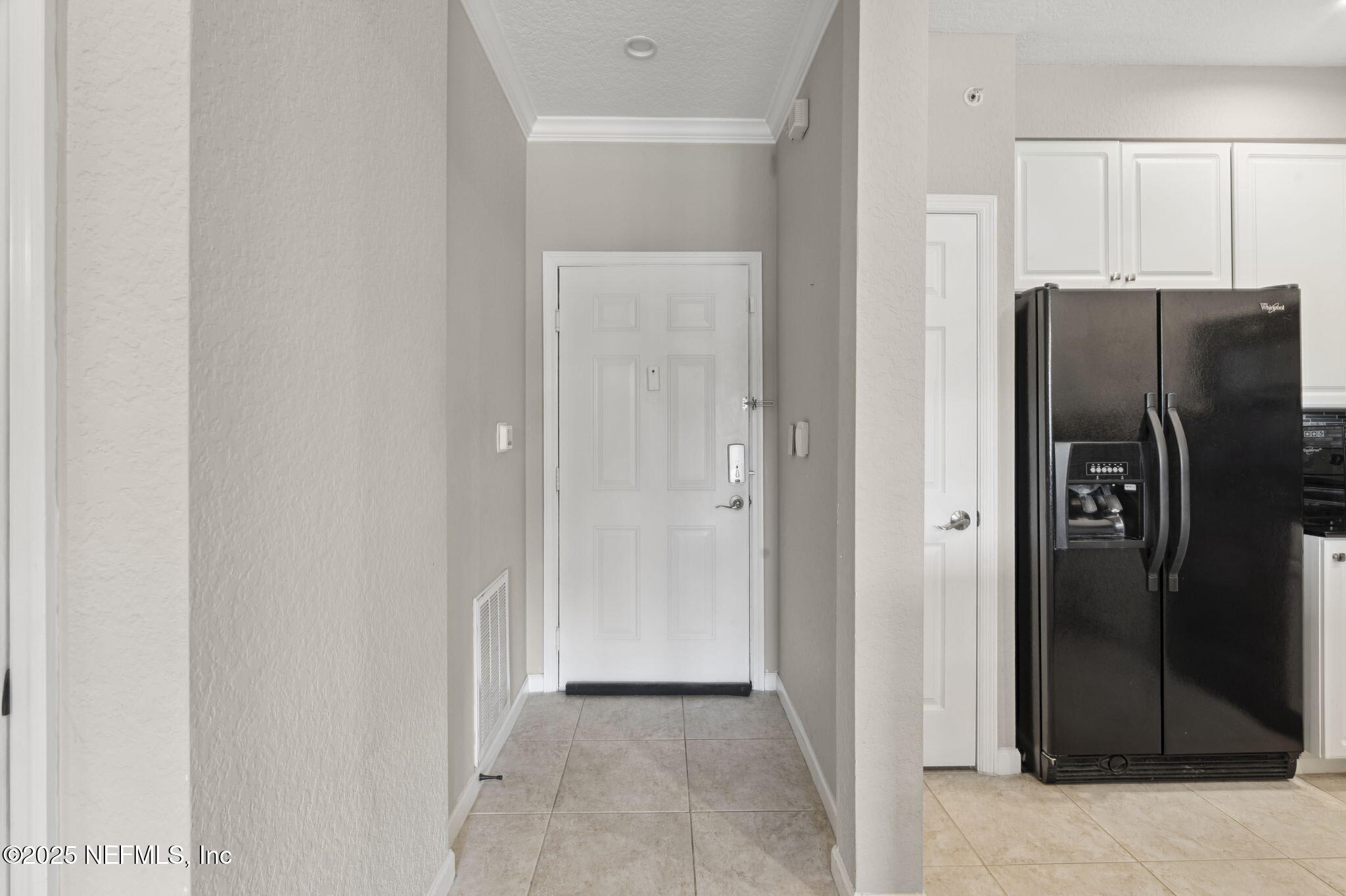 8539 GATE Parkway W, 9413