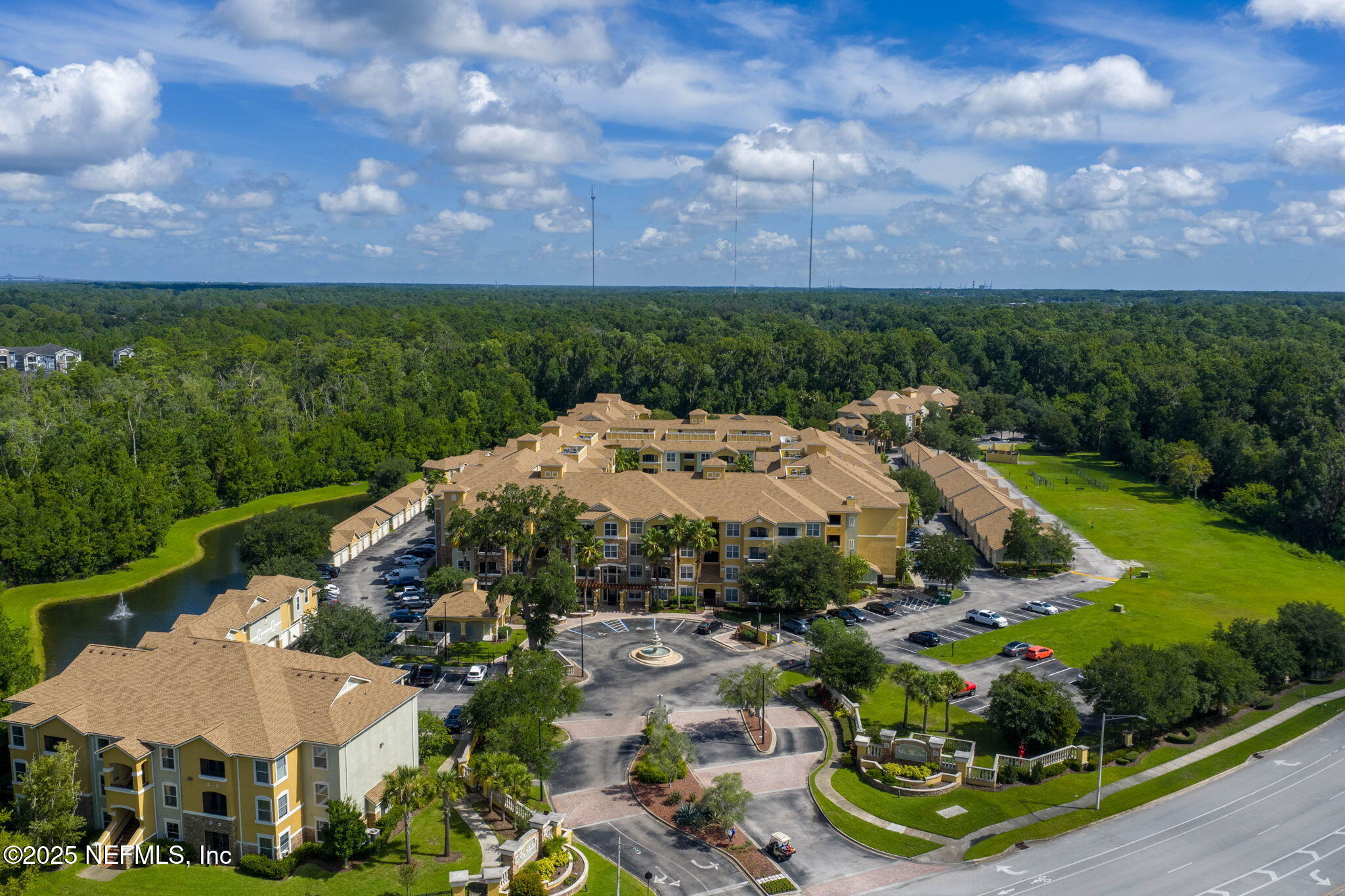 8539 GATE Parkway W, 9413