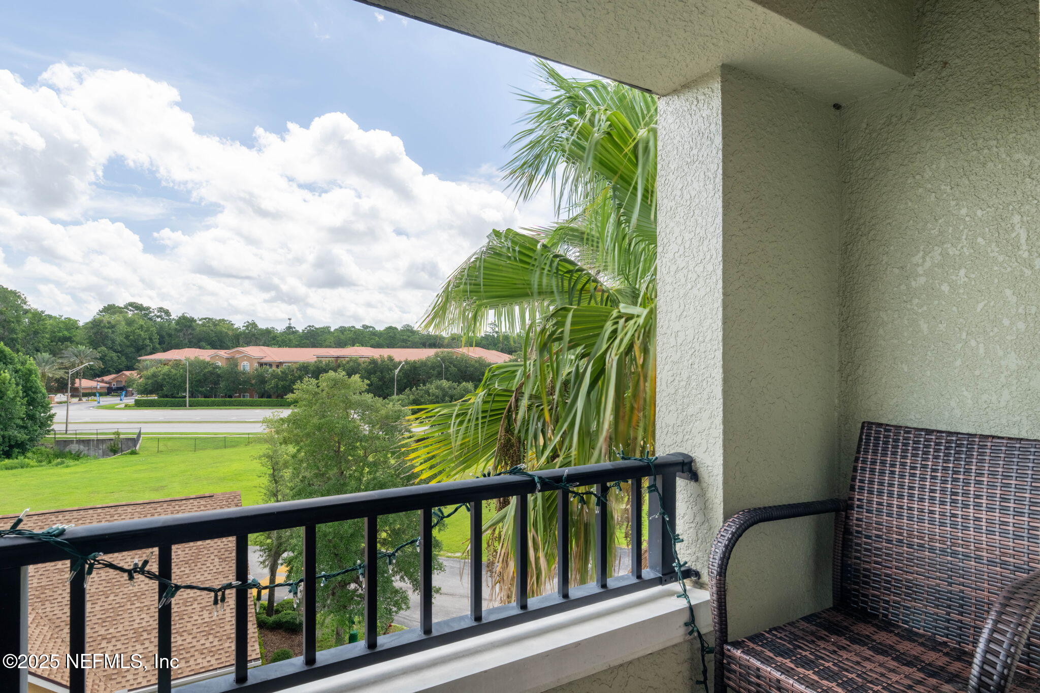 8539 GATE Parkway W, 9413