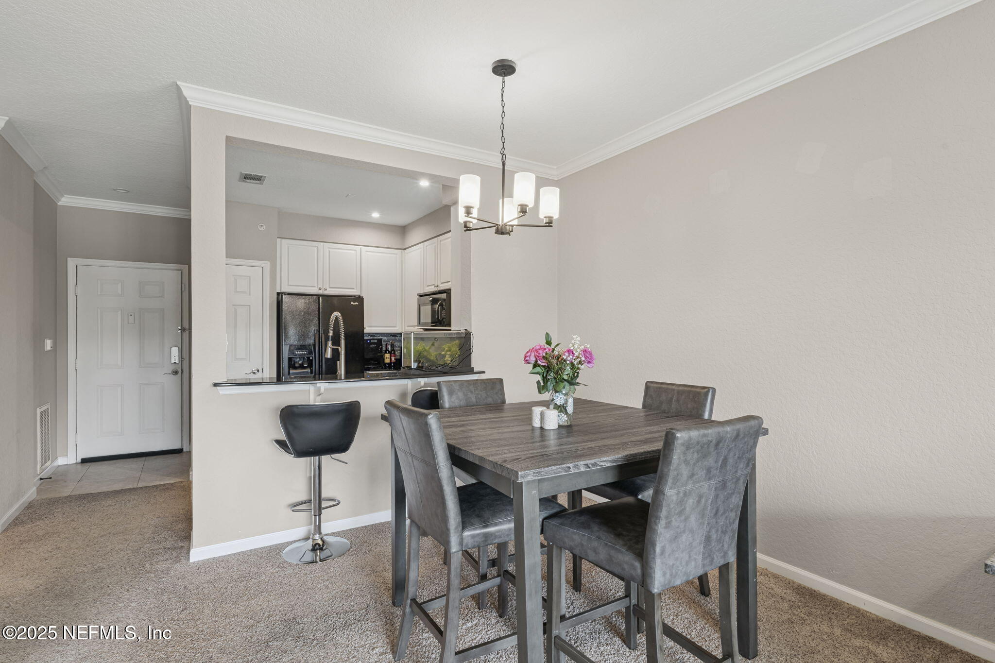 8539 GATE Parkway W, 9413