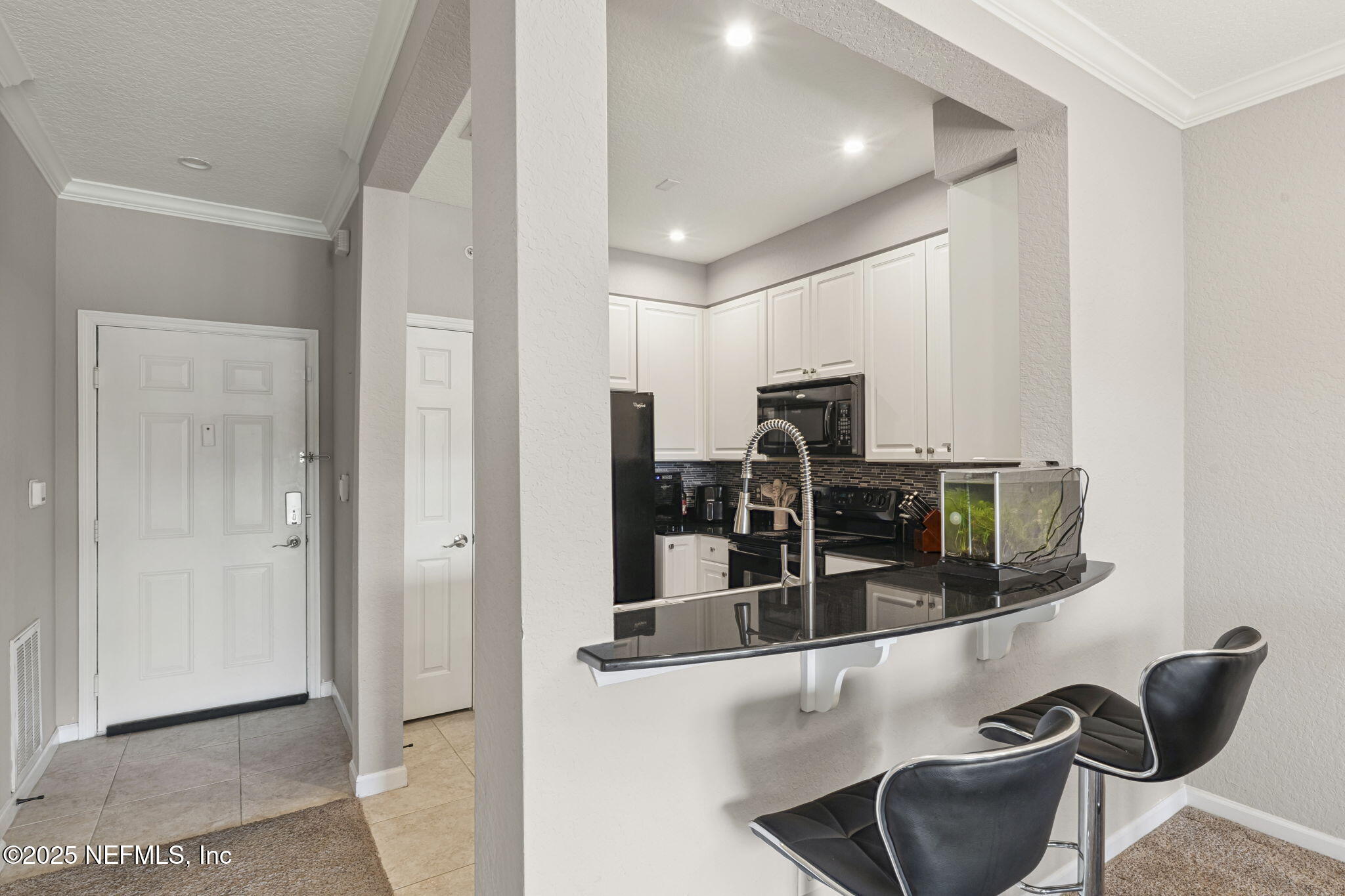 8539 GATE Parkway W, 9413