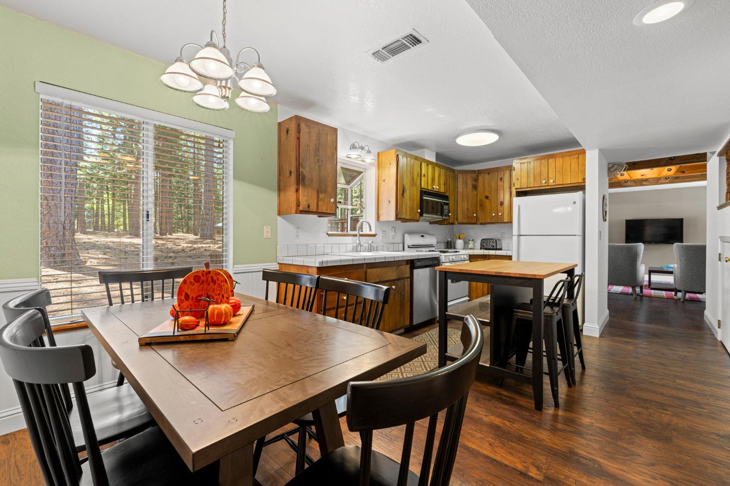 5768 Lupin Lane