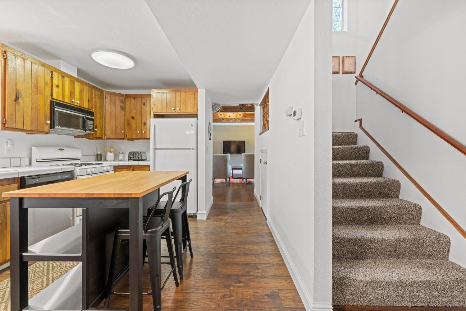 5768 Lupin Lane