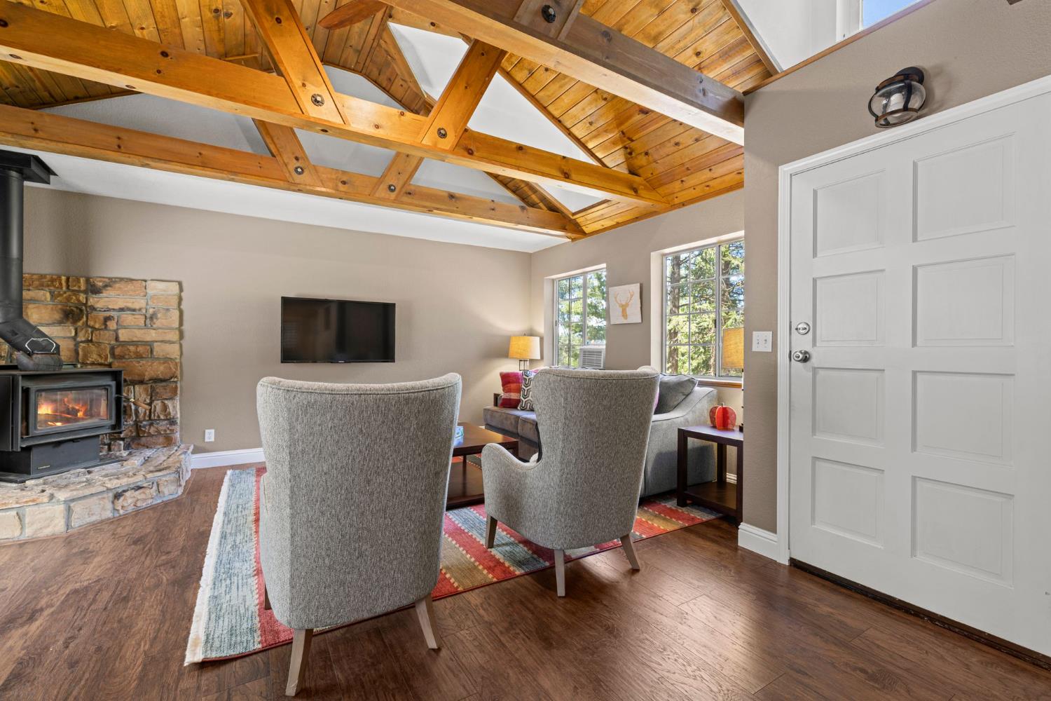 5768 Lupin Lane