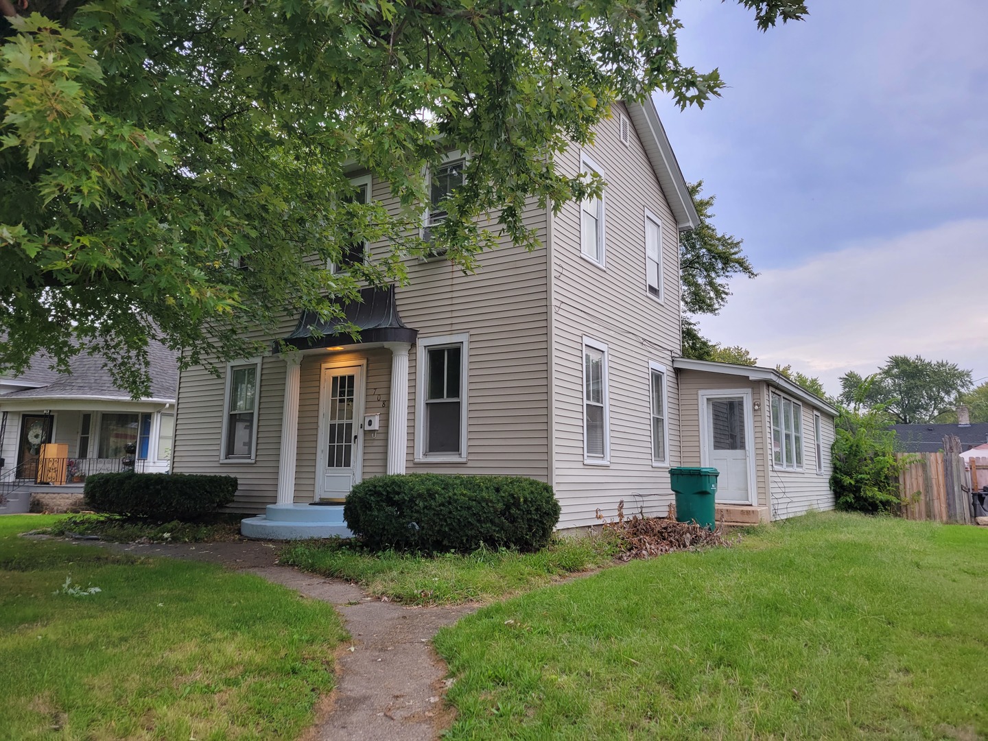 708 Poplar Street Unit: 1