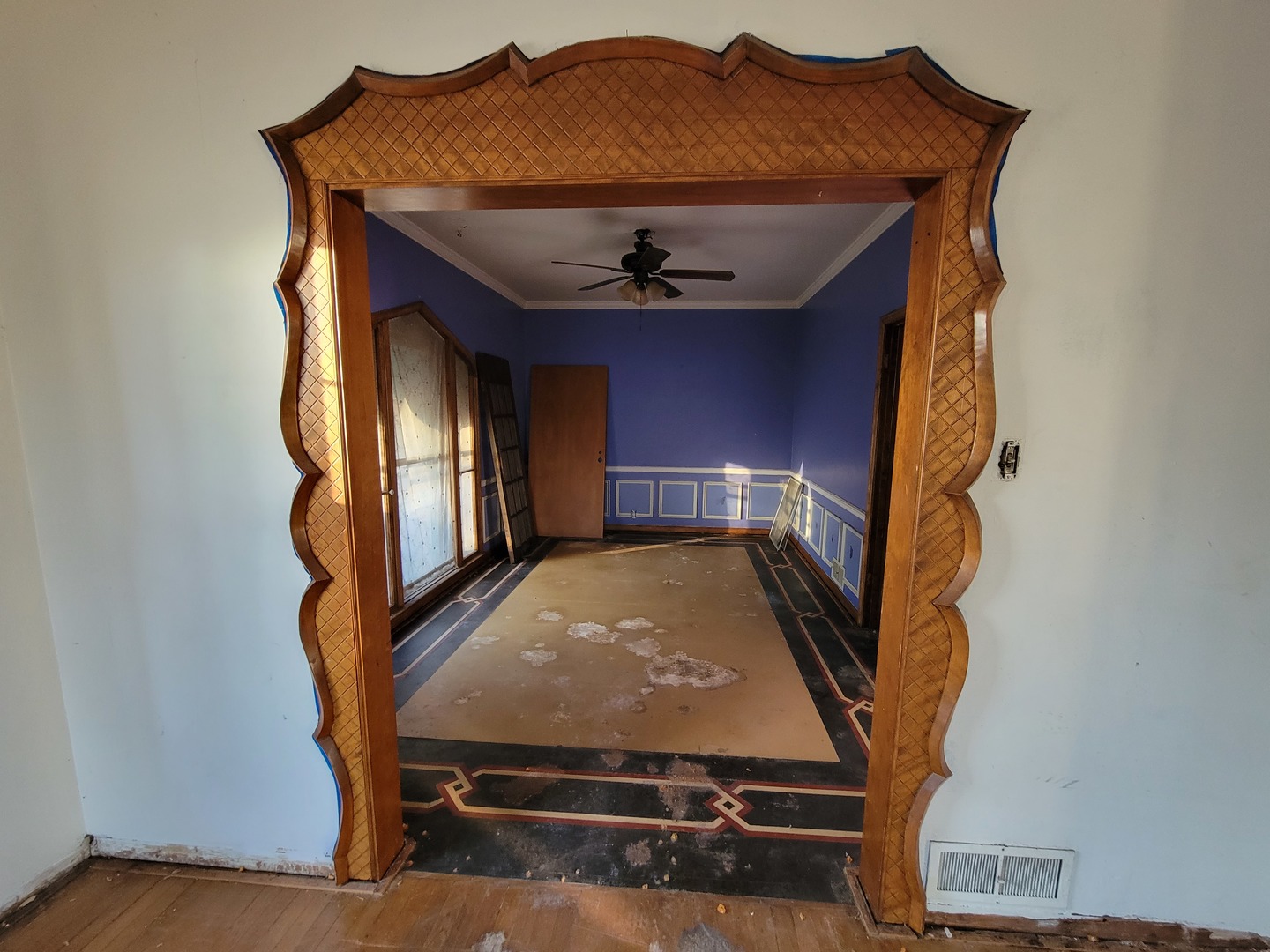 218 S Bloomington Street