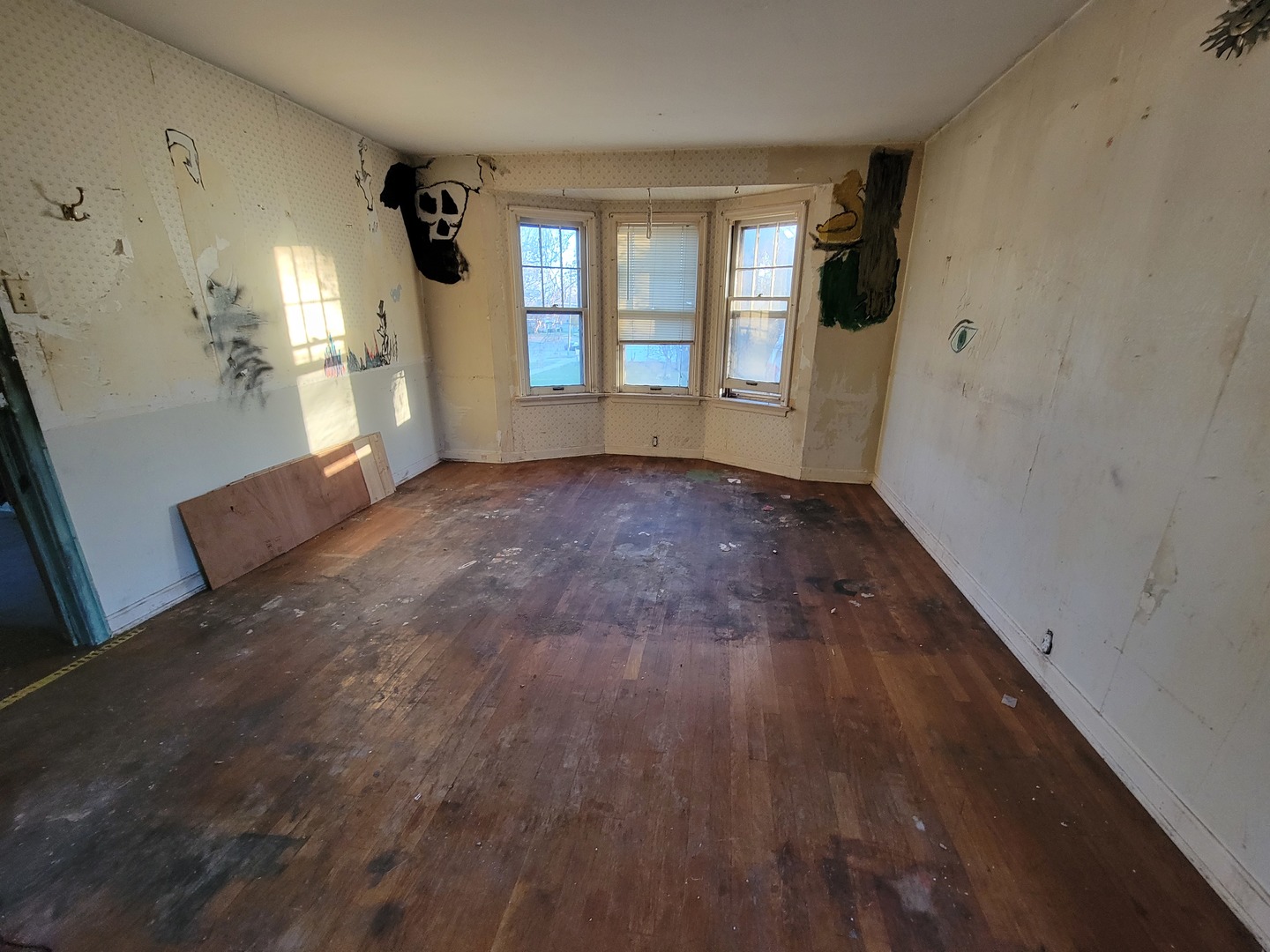 218 S Bloomington Street