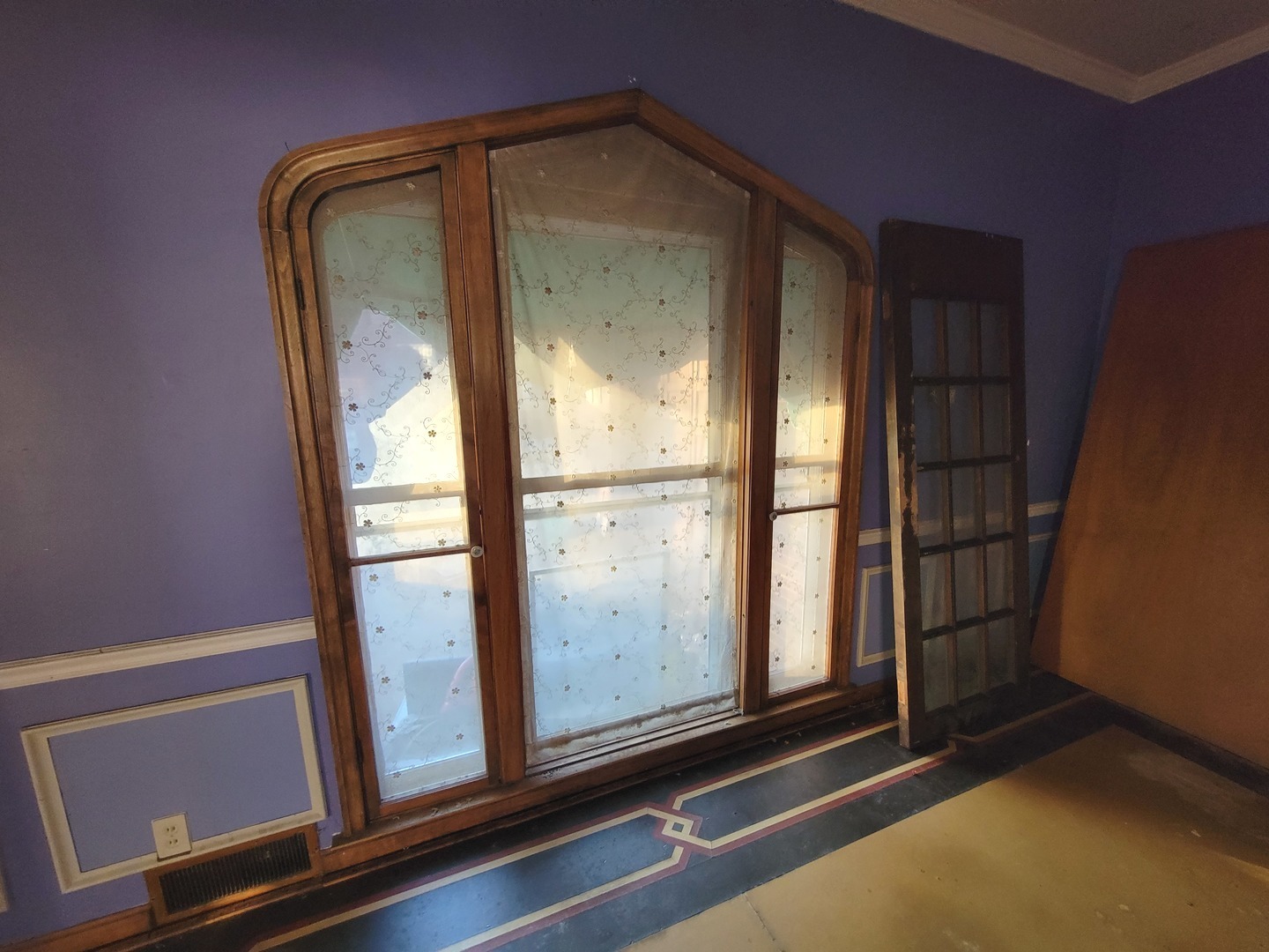 218 S Bloomington Street