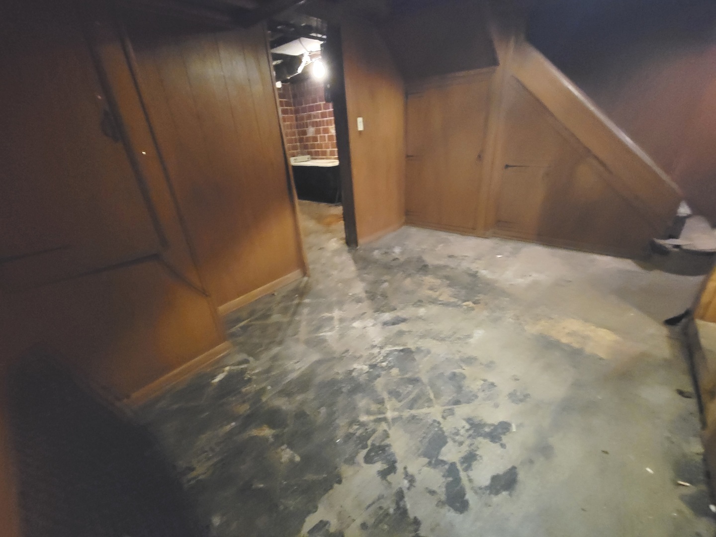 218 S Bloomington Street