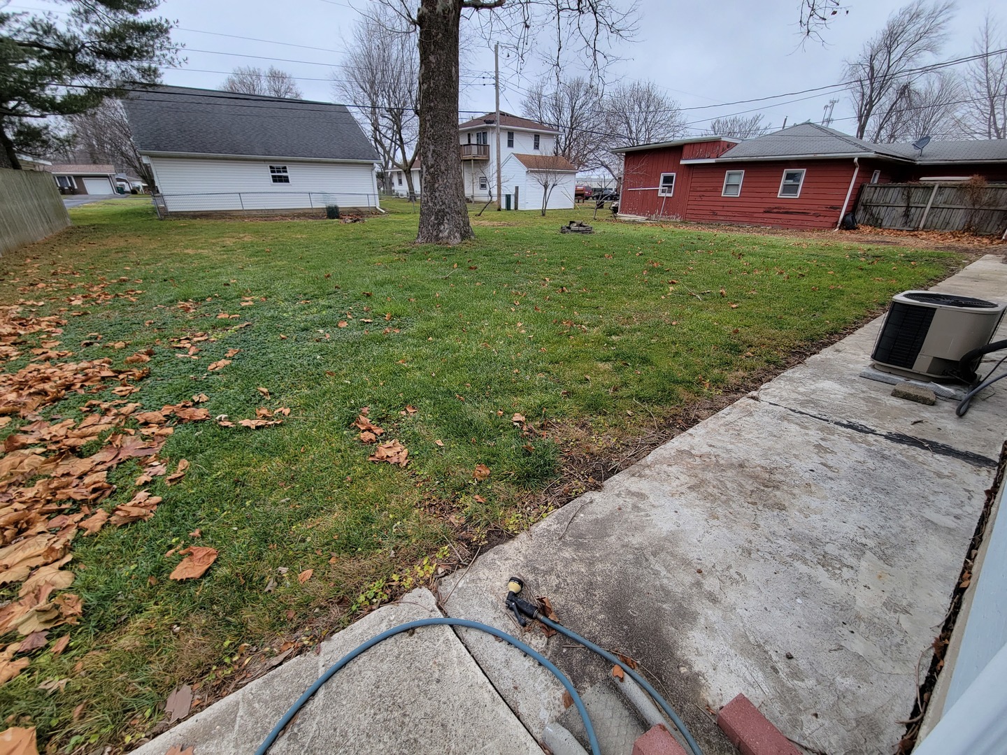 1810 N Shabbona Street