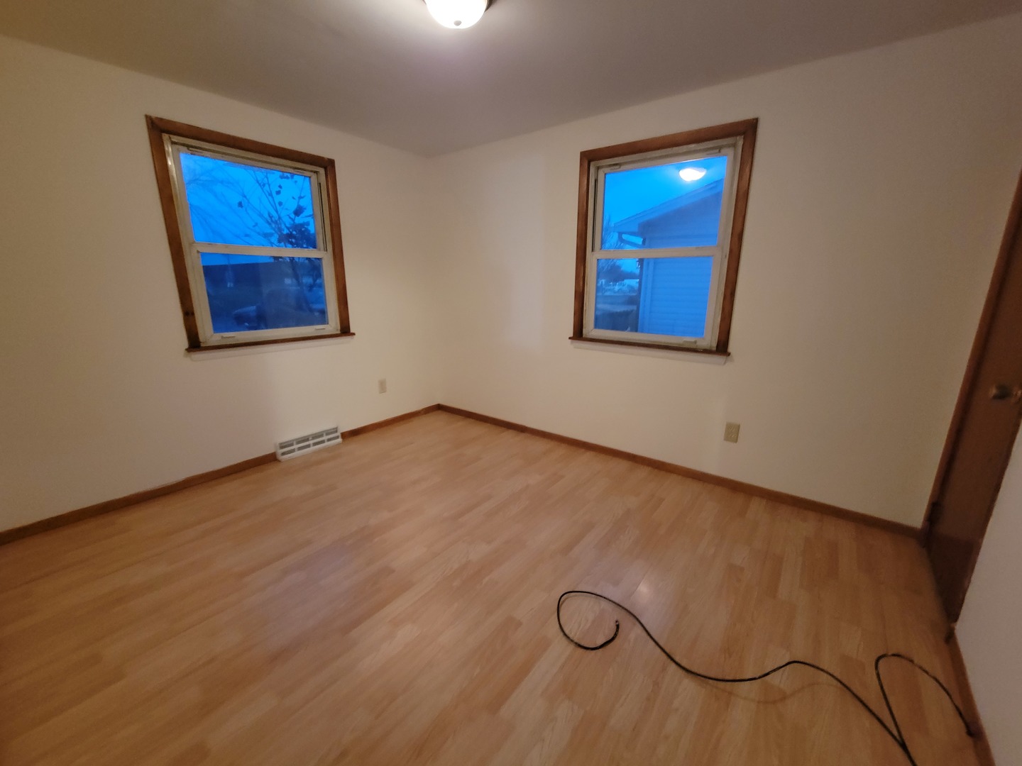 1810 N Shabbona Street