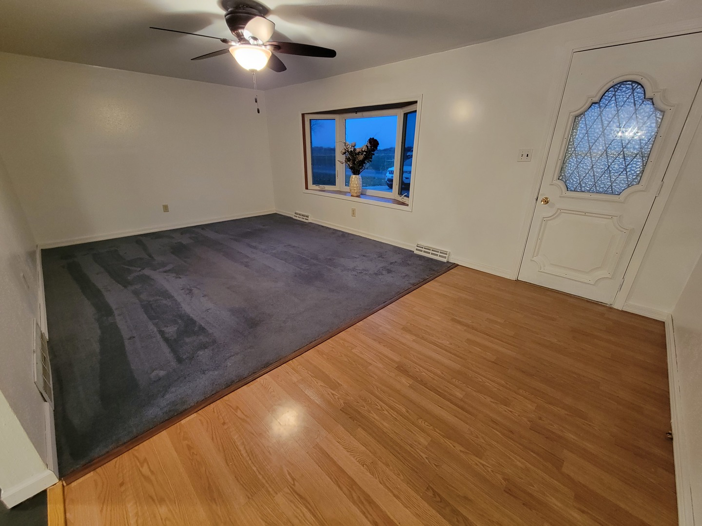 1810 N Shabbona Street