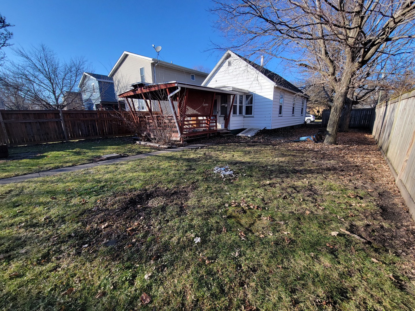 305 W Florence Street