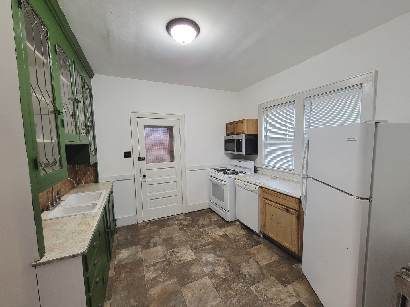 1202 2nd Street