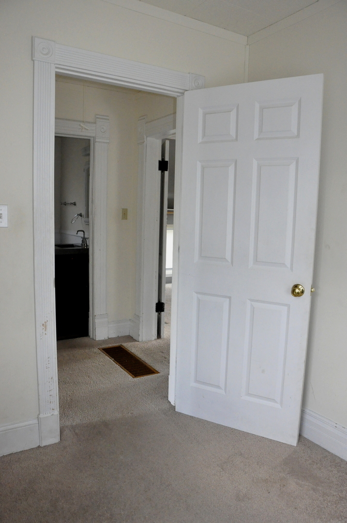 212 W Superior Street