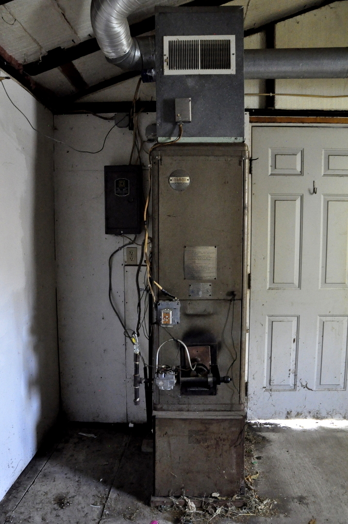 212 W Superior Street