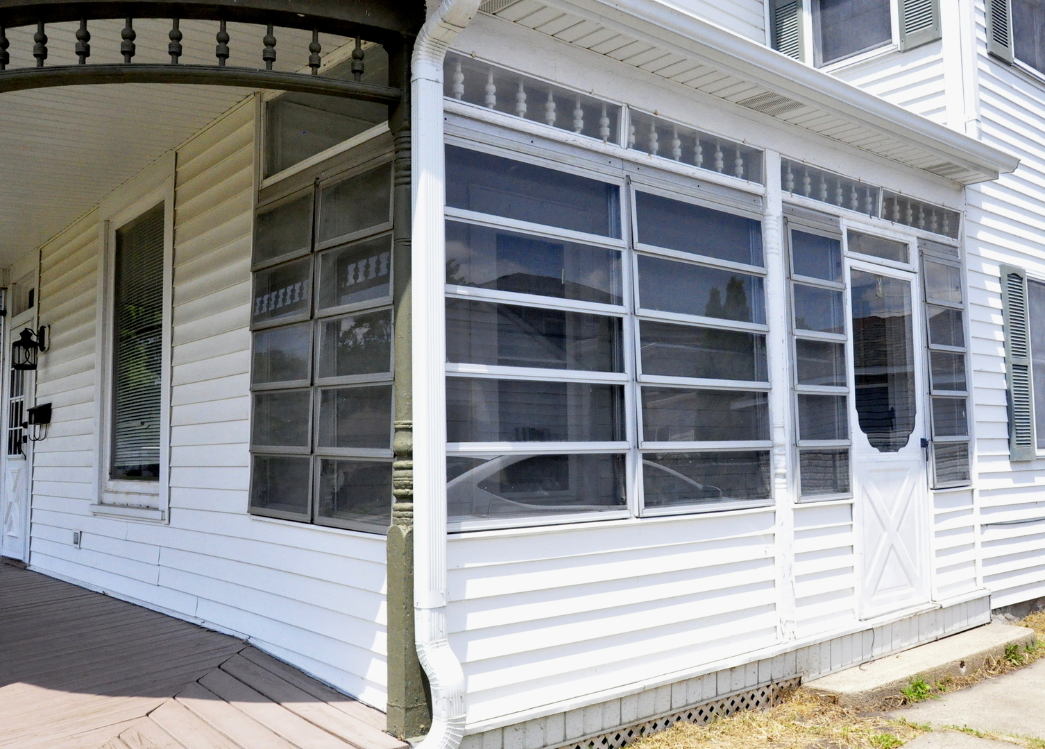 212 W Superior Street