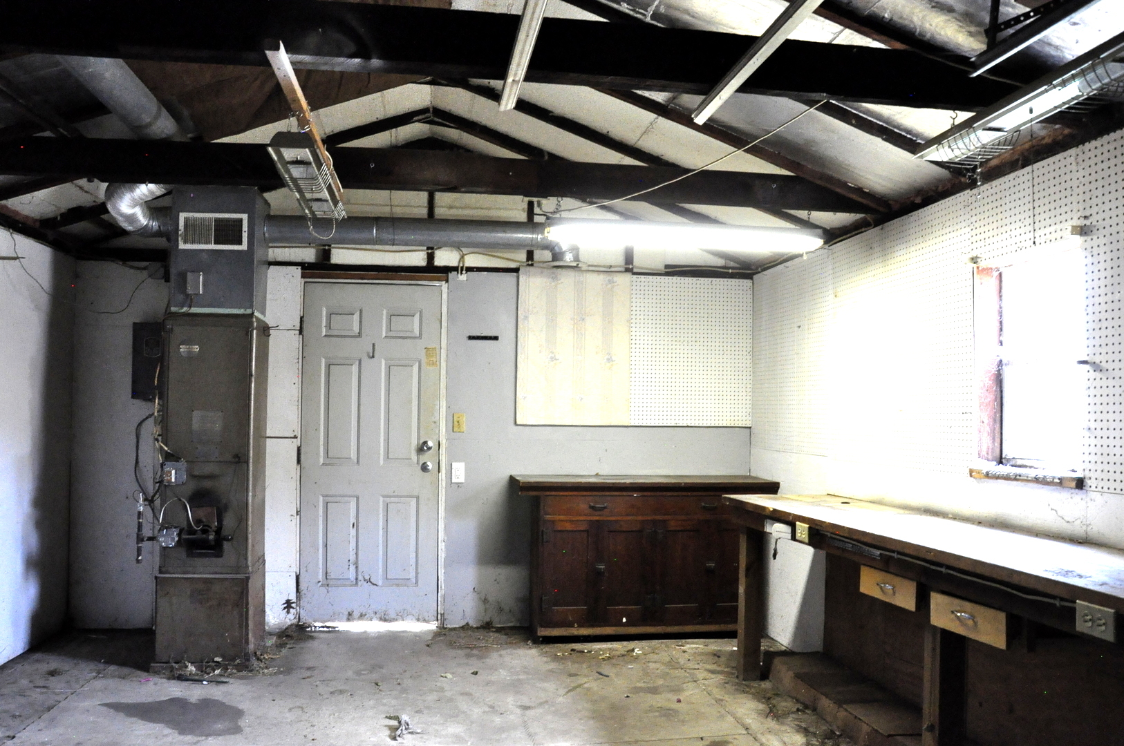 212 W Superior Street