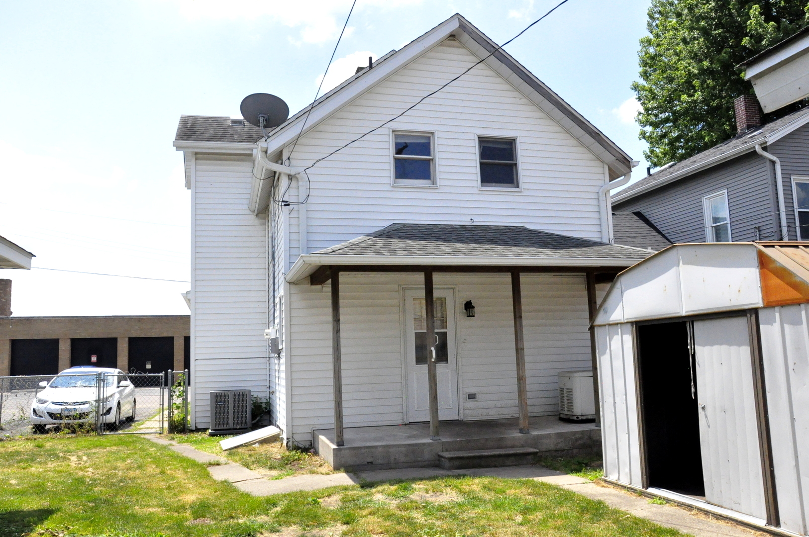 212 W Superior Street